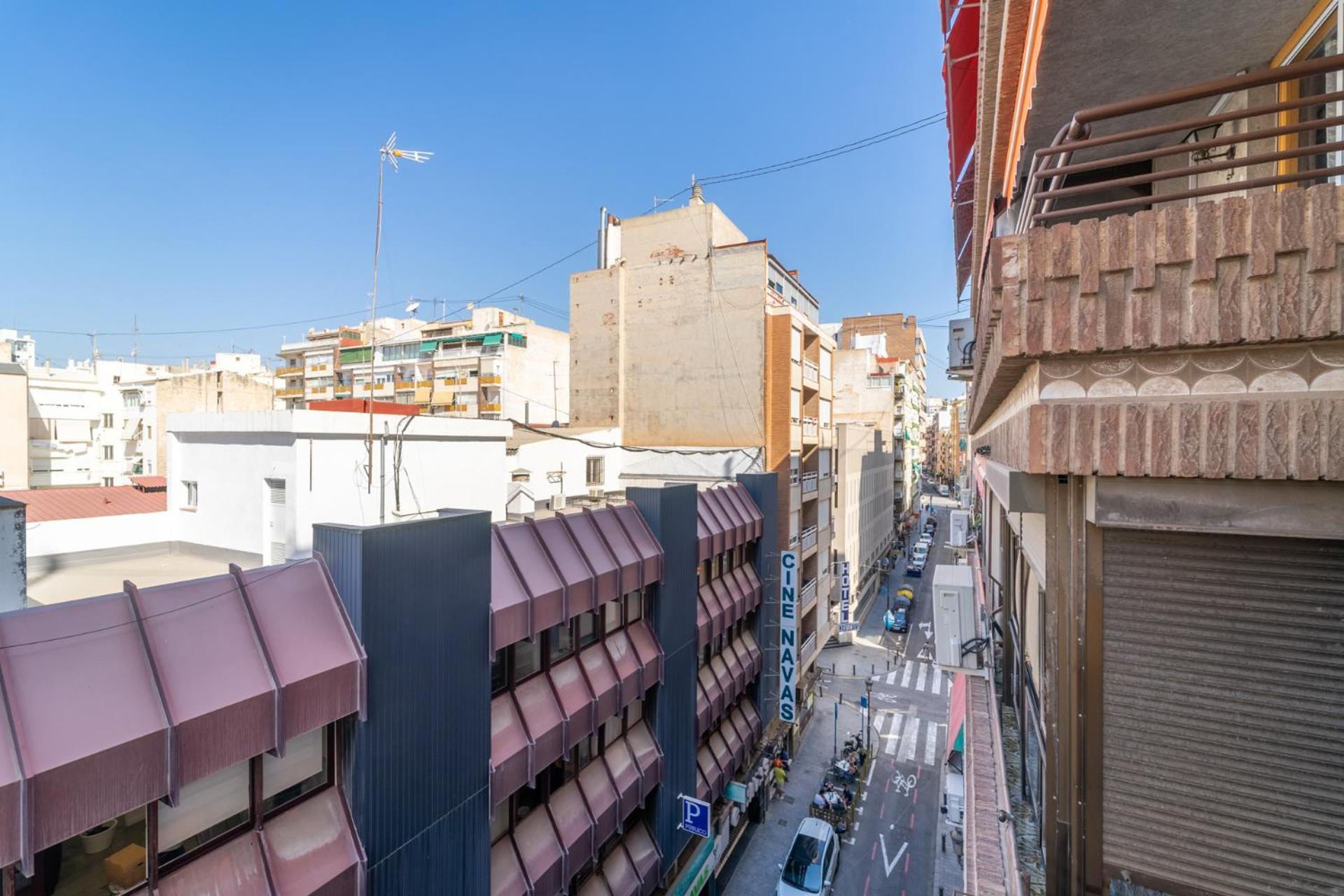 Apartment with Balcony - Photo 45