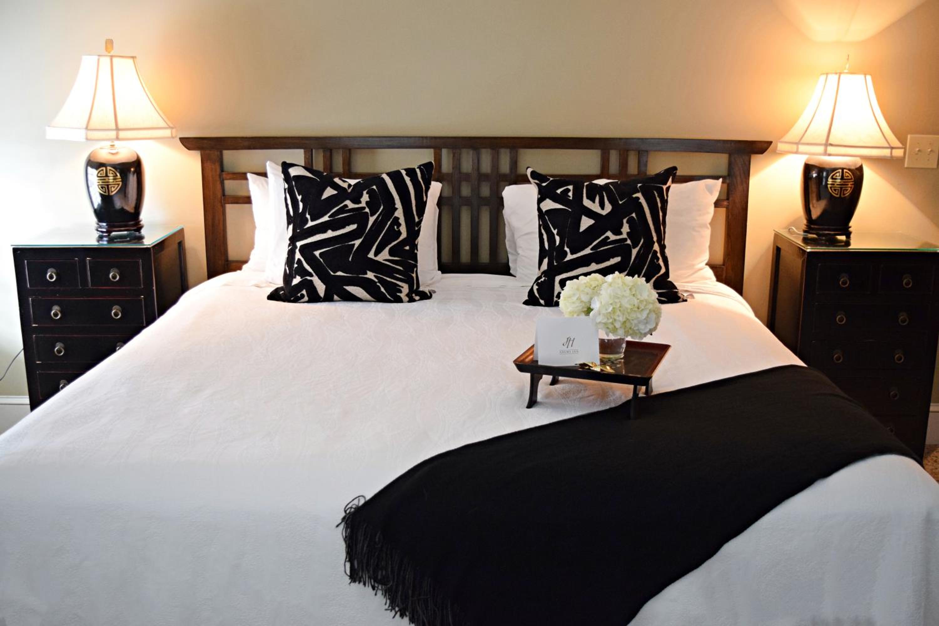 1 King Bed, Luxury Room, Non-Smoking - Photo 5