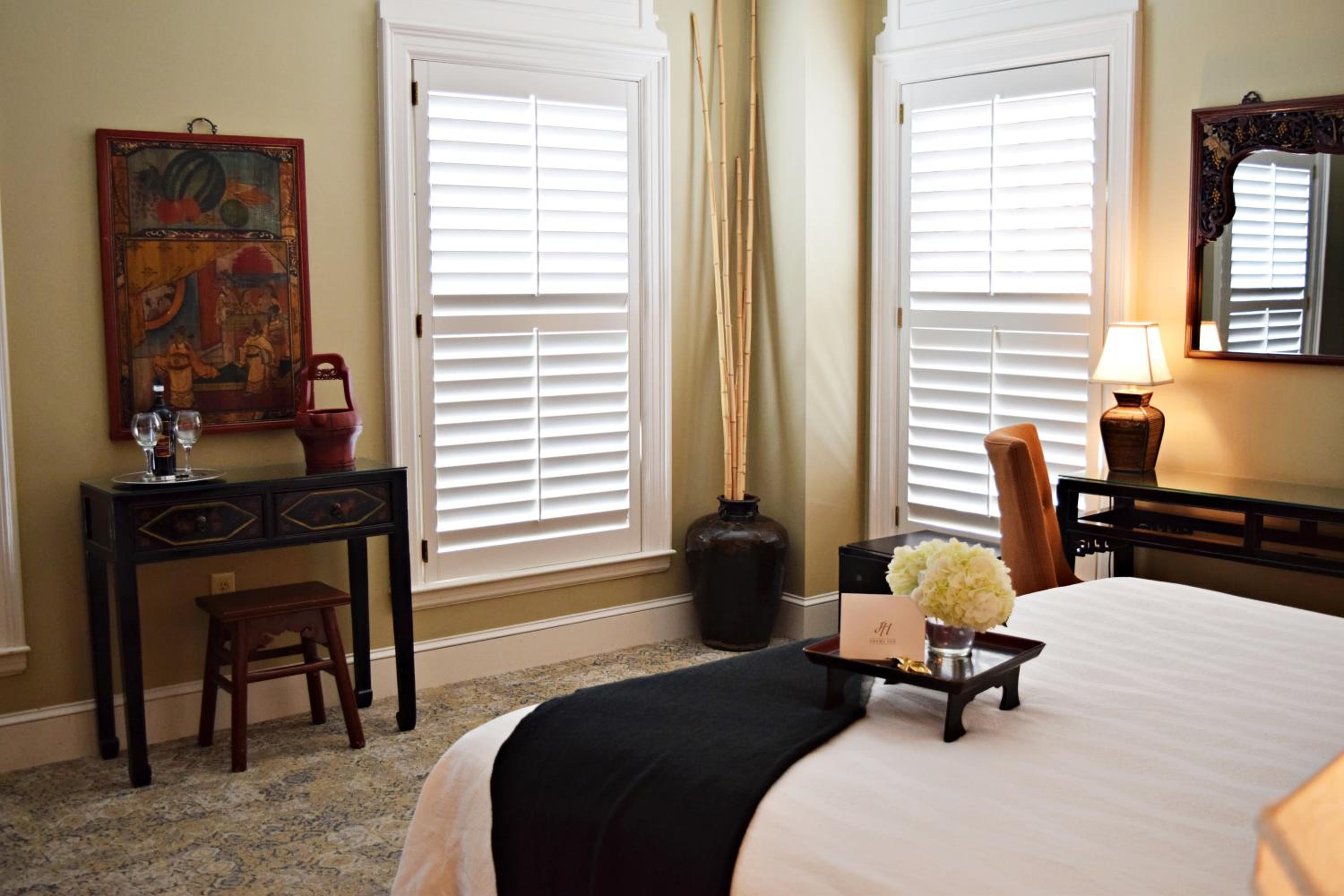 1 King Bed, Luxury Room, Non-Smoking - Photo 3