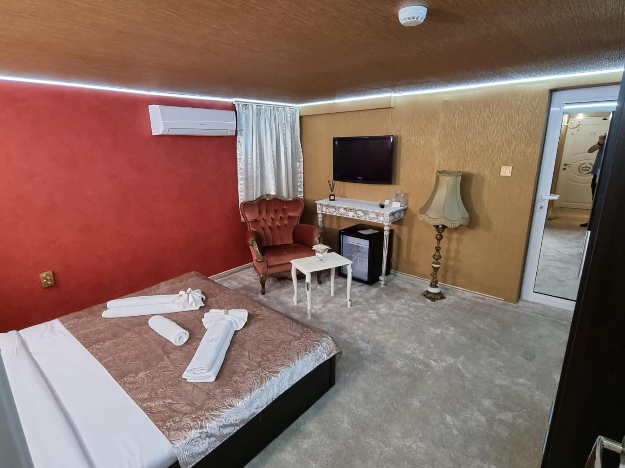 Double Room - Ground Floor photo 3