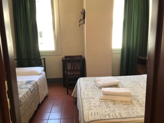 Triple Room with Private Bathroom photo 3