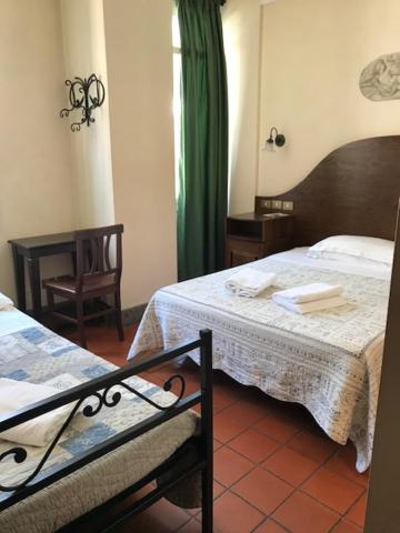 Triple Room with Private Bathroom photo 1