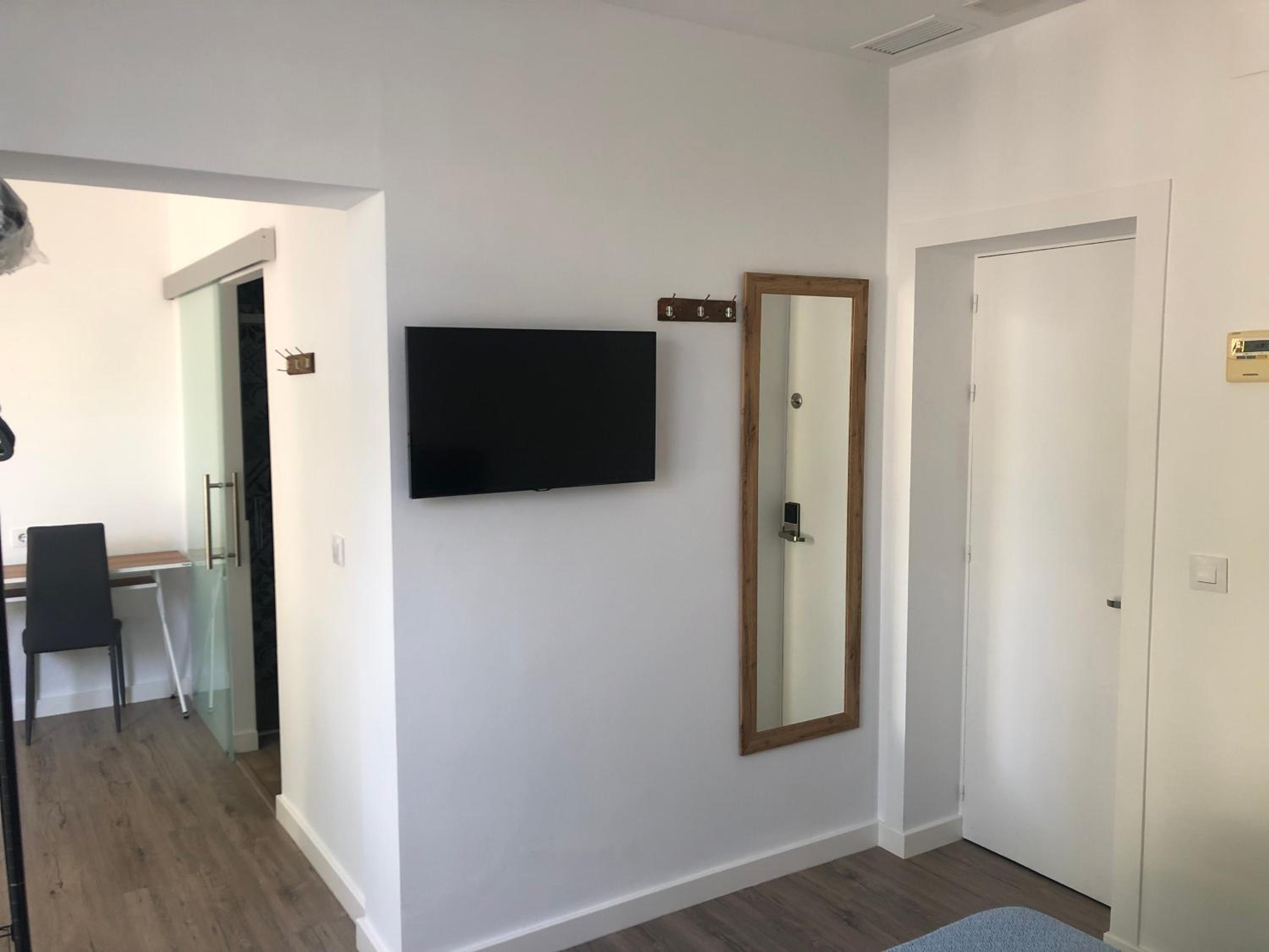 Triple Room with Terrace - Photo 11