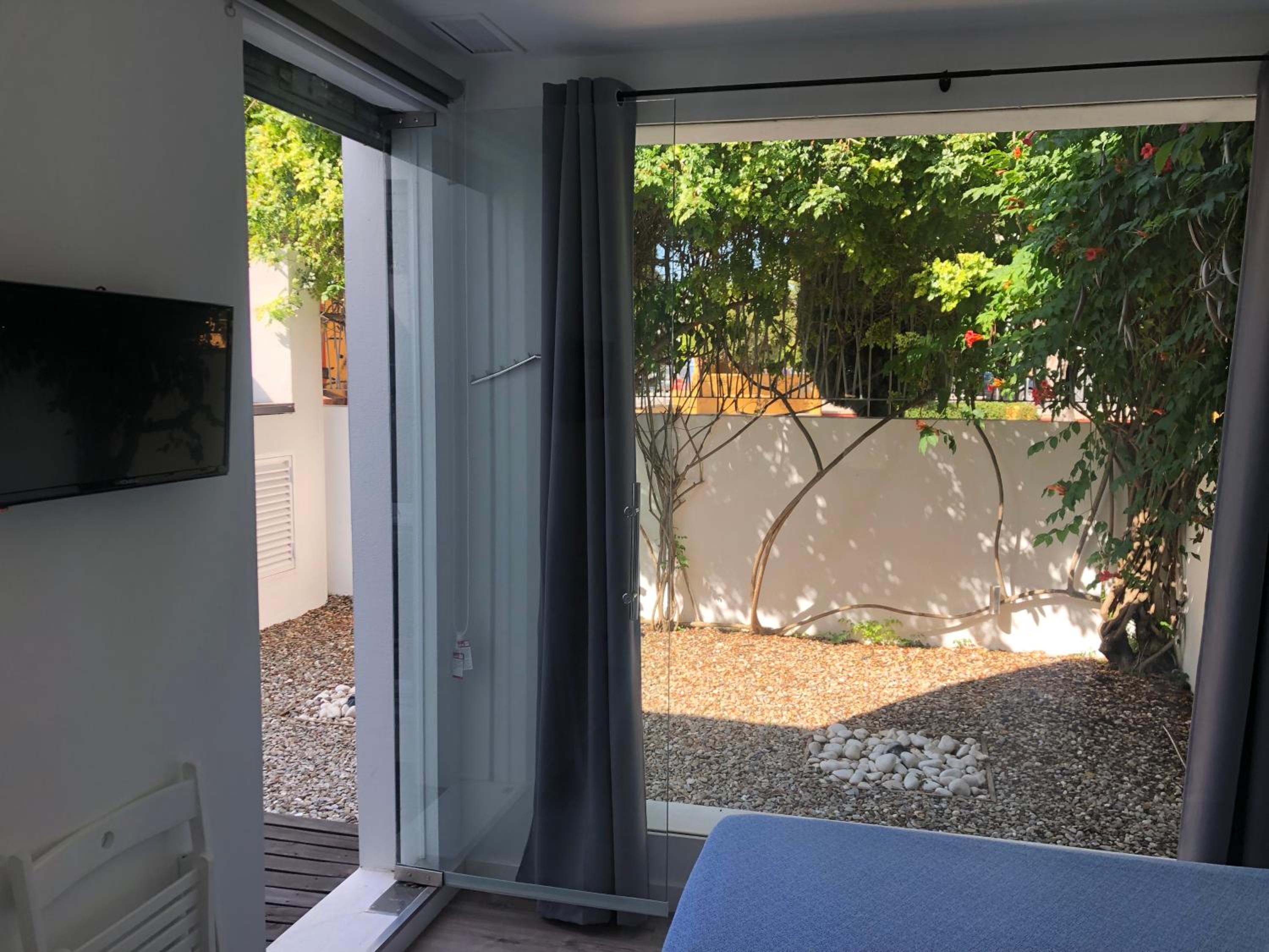Triple Room with Terrace - Photo 15