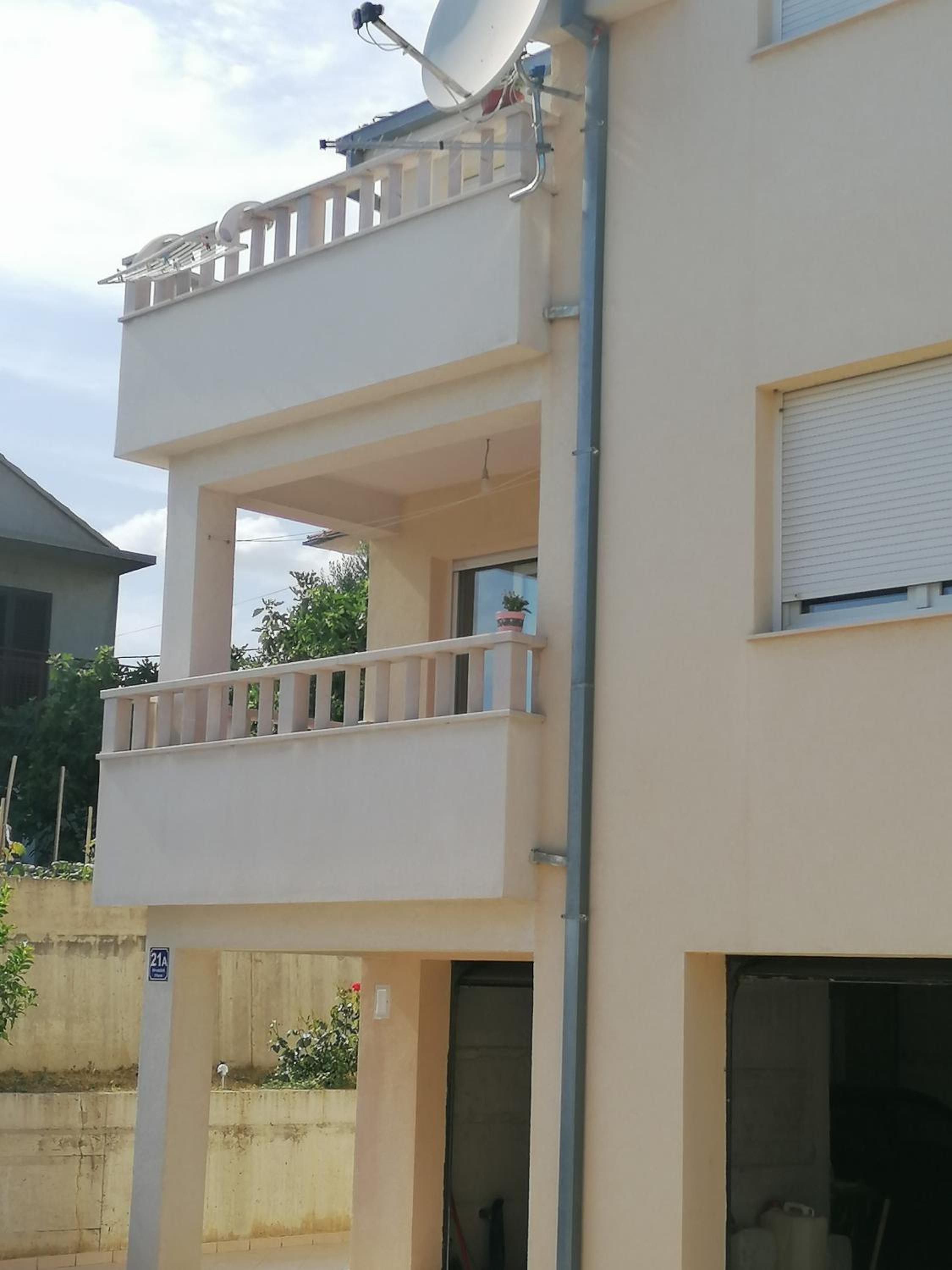 Three-Bedroom Apartment - Photo 14