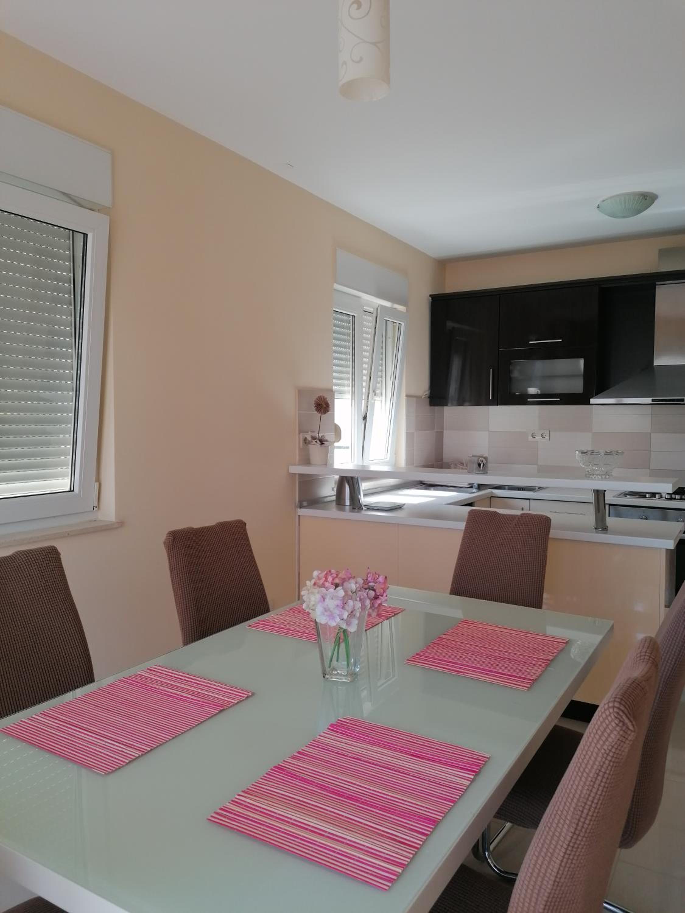 Three-Bedroom Apartment - Photo 9