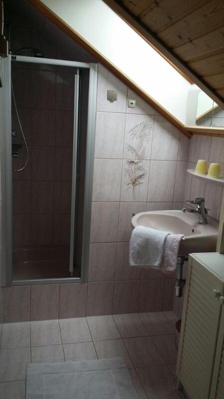 Two-Bedroom Apartment With Mountain View photo 3