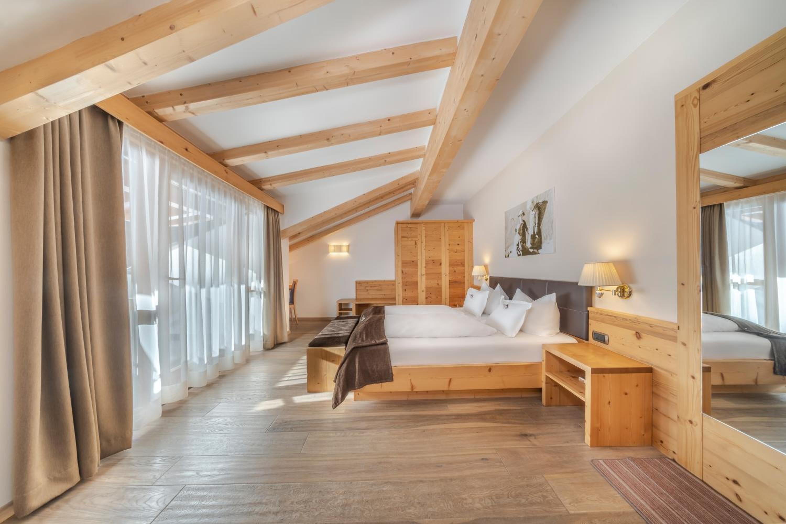 Junior Suite - Photo 1