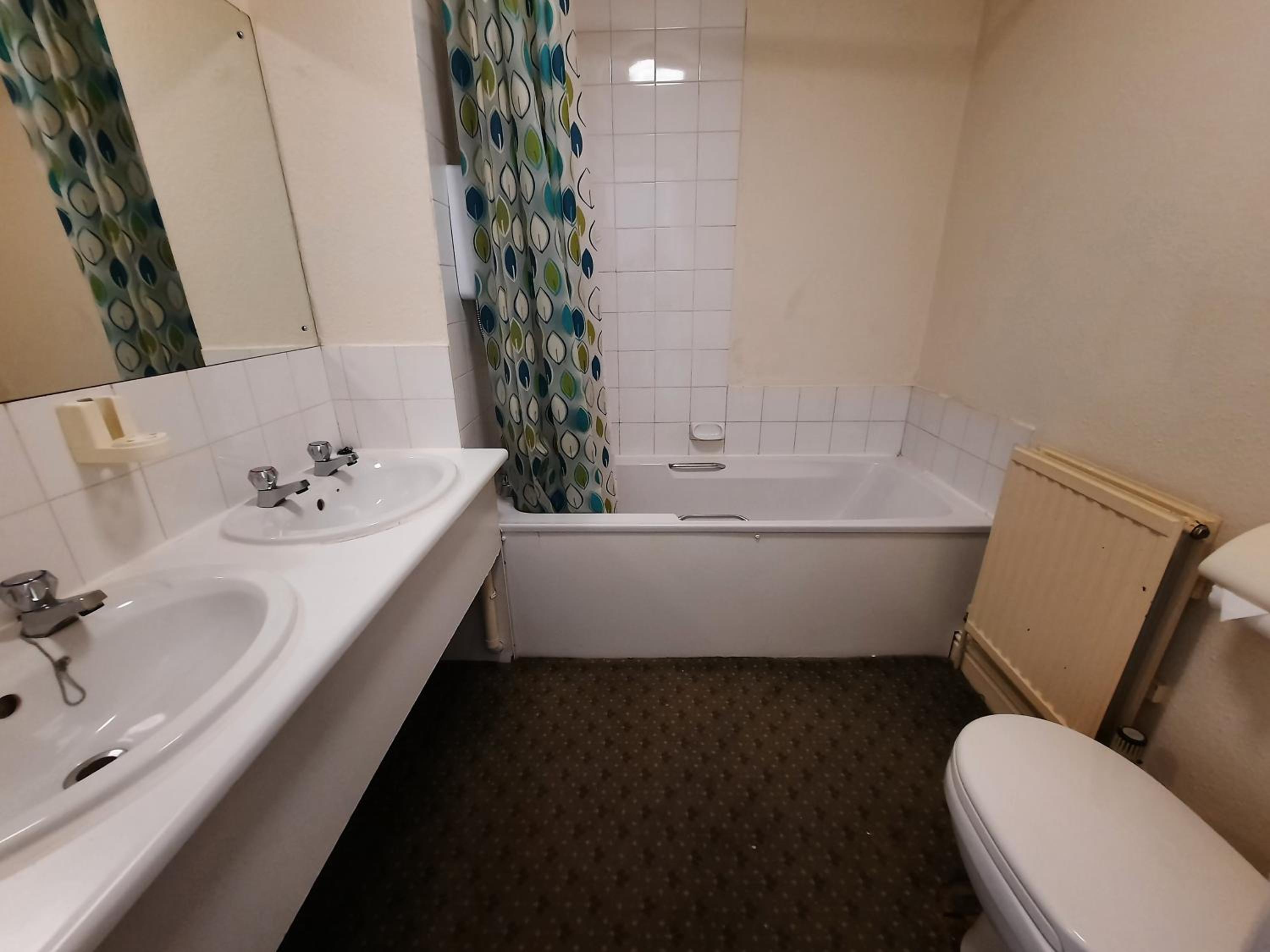 Double Room with Private Bathroom photo 2