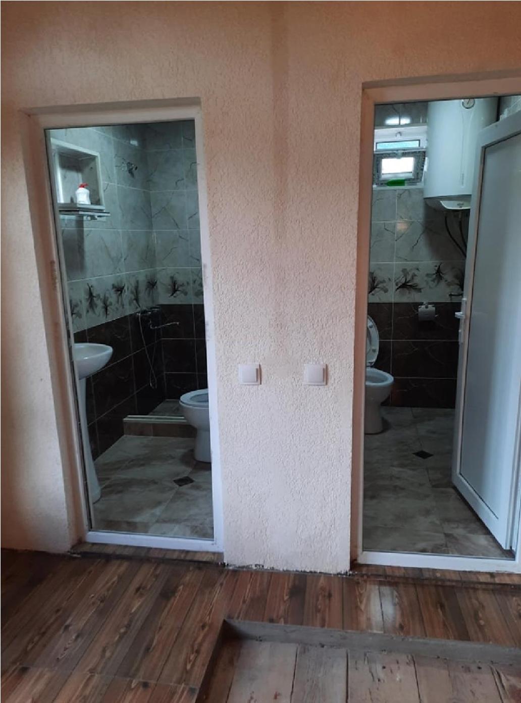 Quadruple Room with Shared Bathroom photo 1