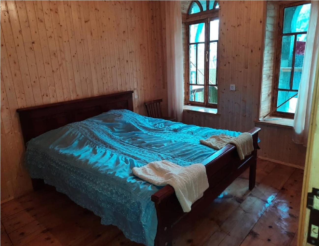 Double Room with Shared Bathroom photo 3