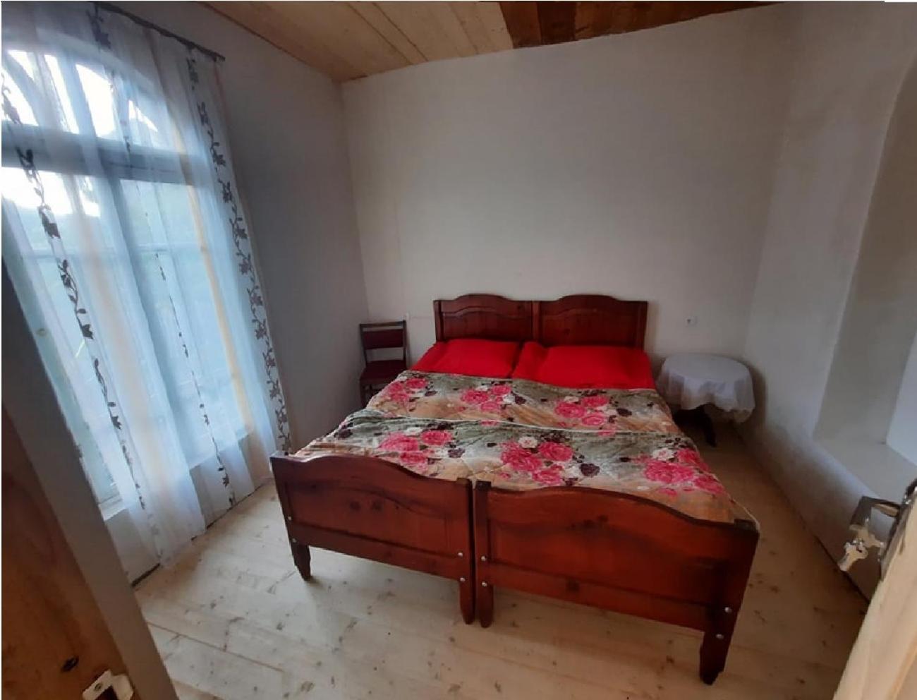Double Room with Shared Bathroom photo 2