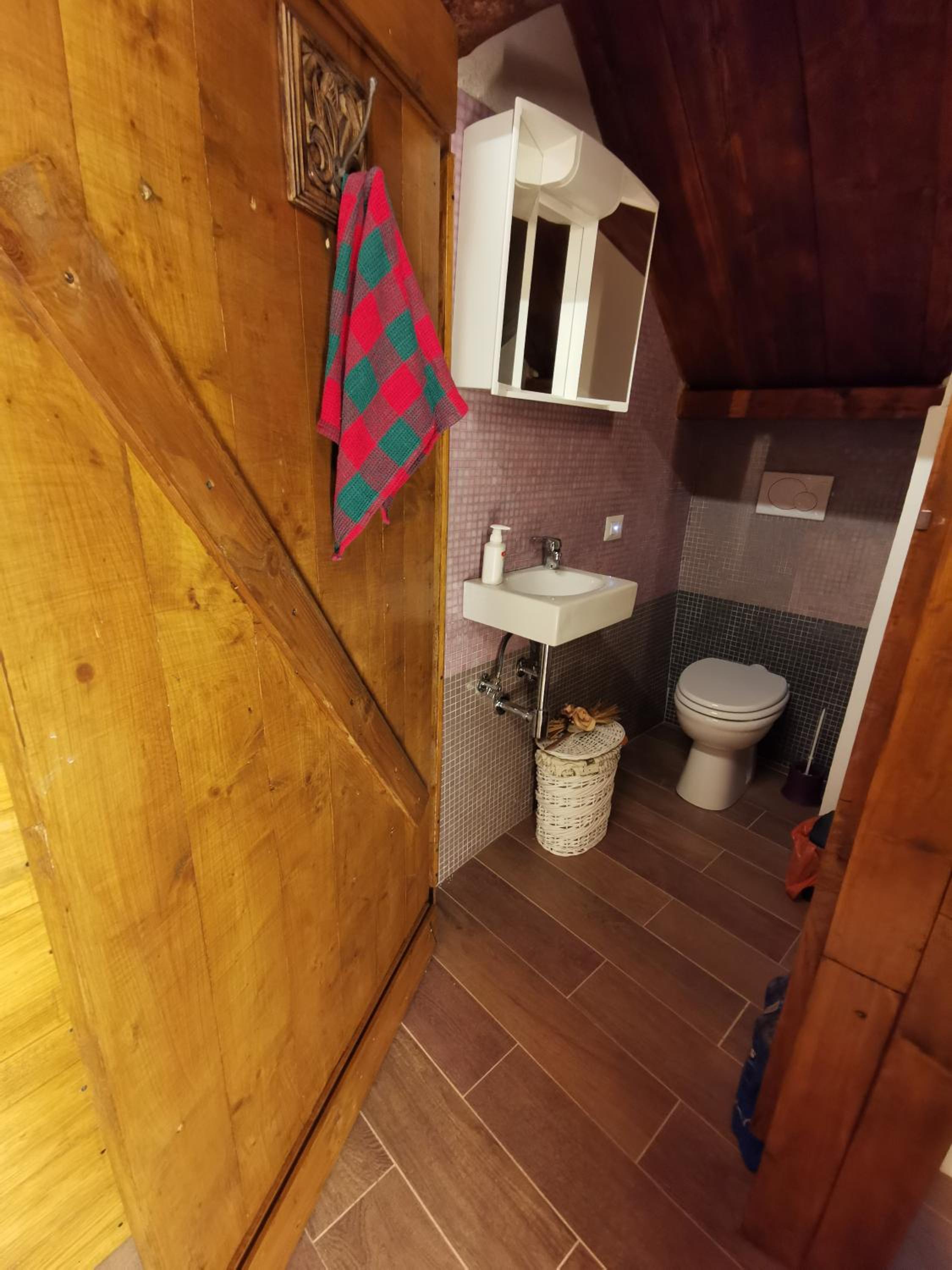One-Bedroom Apartment - Photo 19