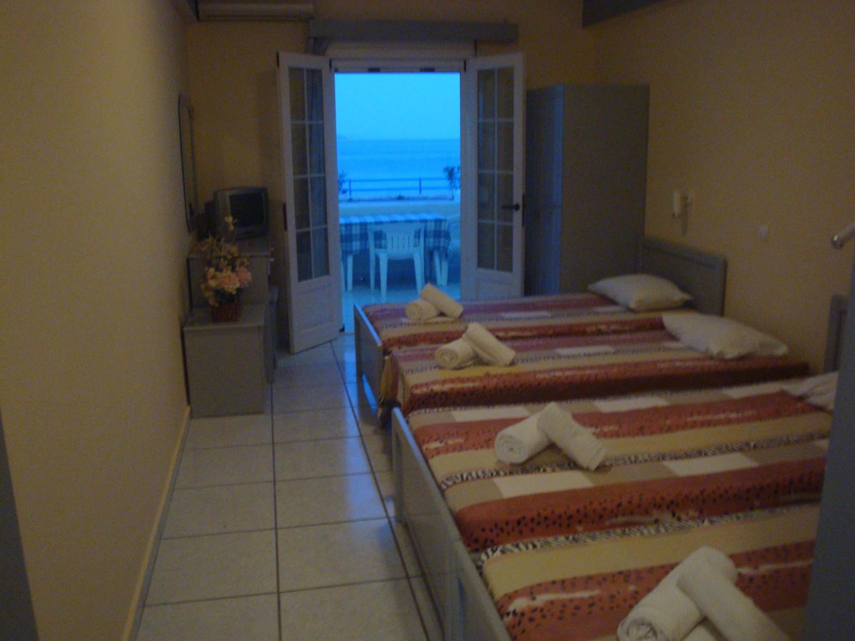 Studio with Sea View (4 Adults) photo 2
