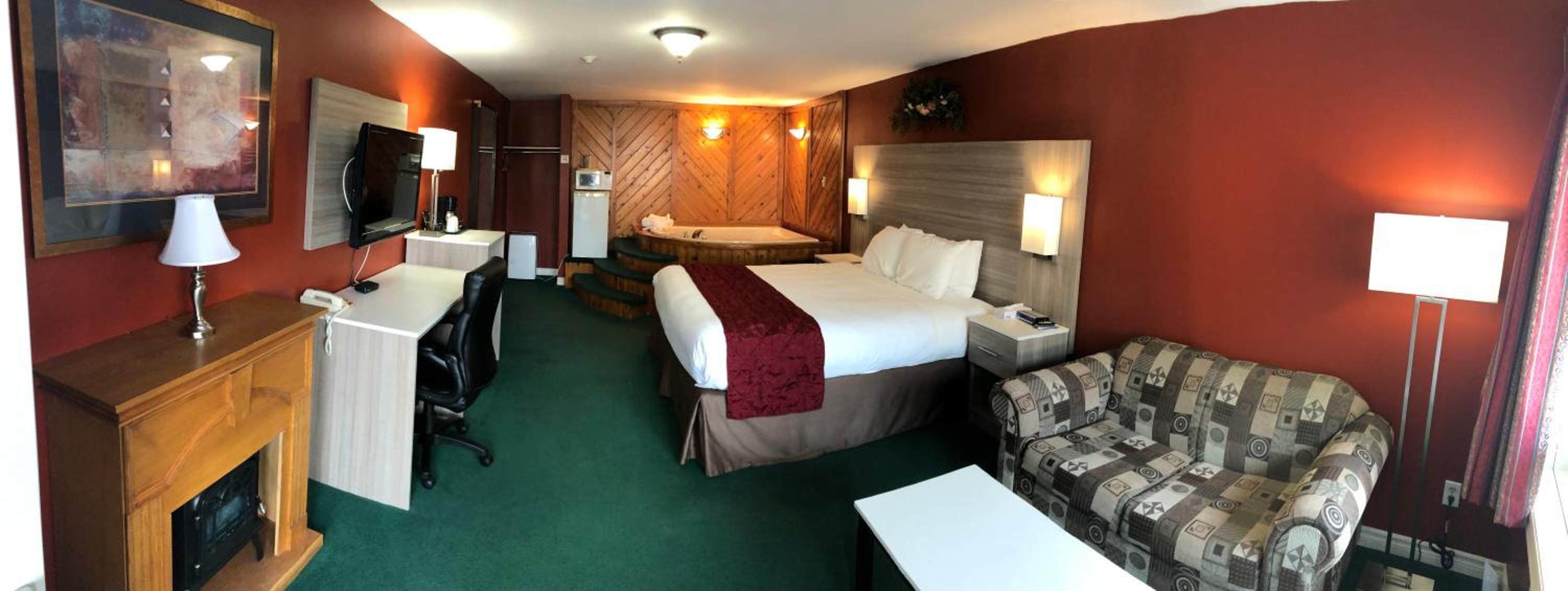Deluxe King Room - Non-Smoking - Photo 2