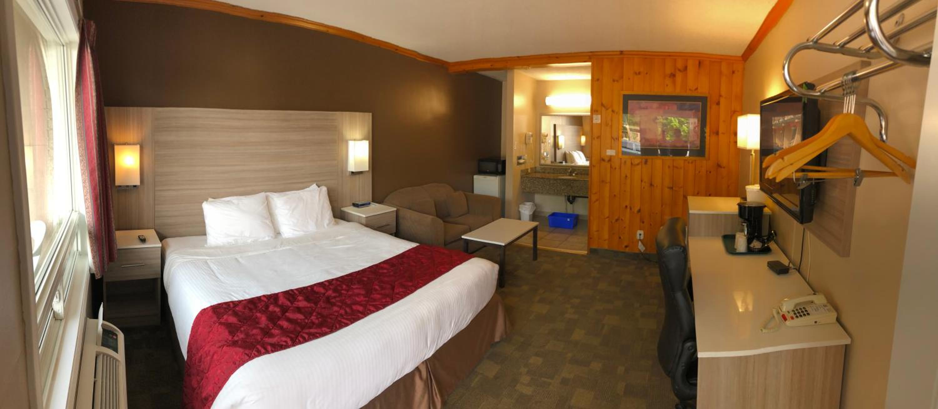 King Room - Non-Smoking - Photo 1