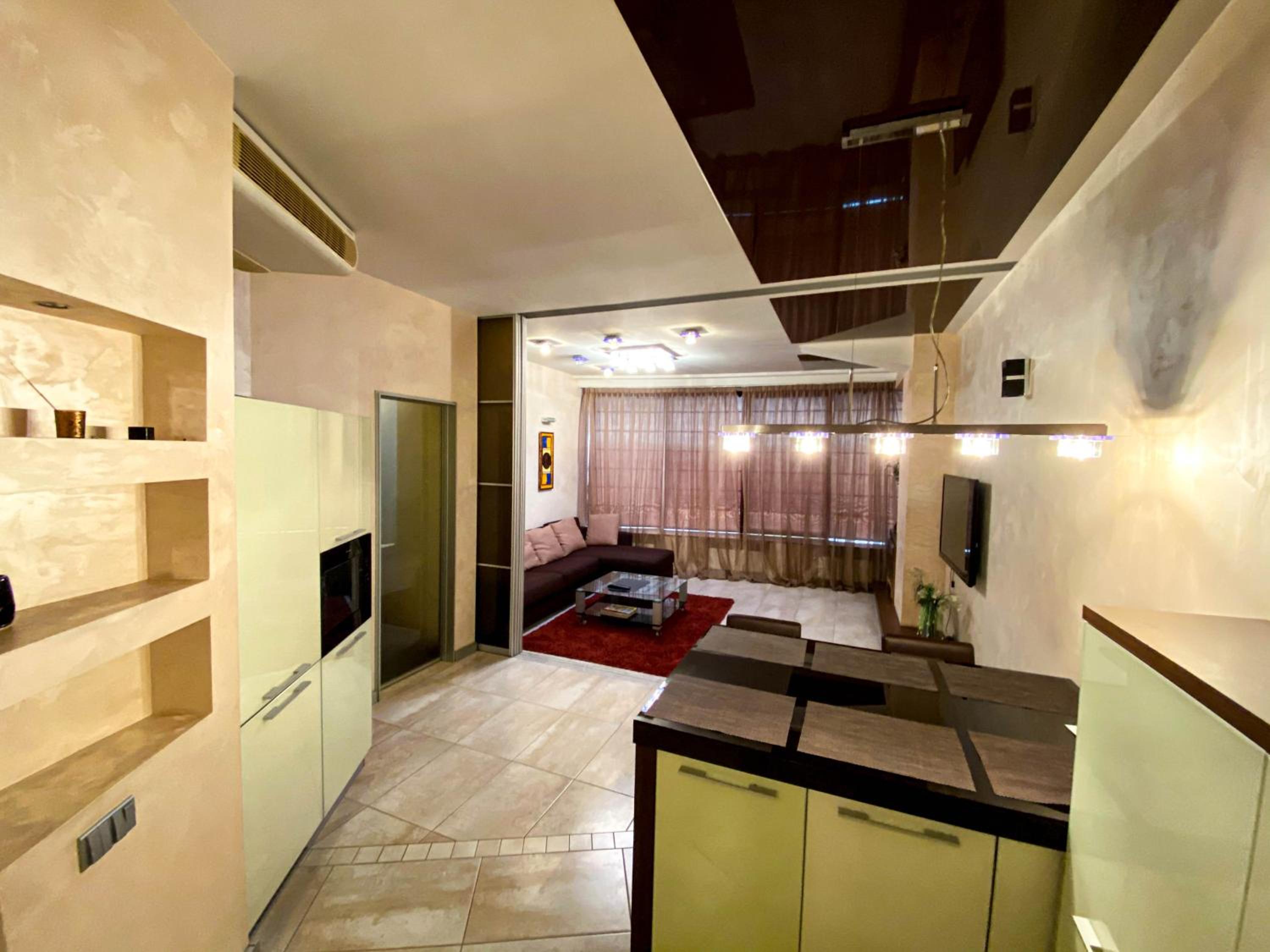 One-Bedroom Luxury Apartment photo 3