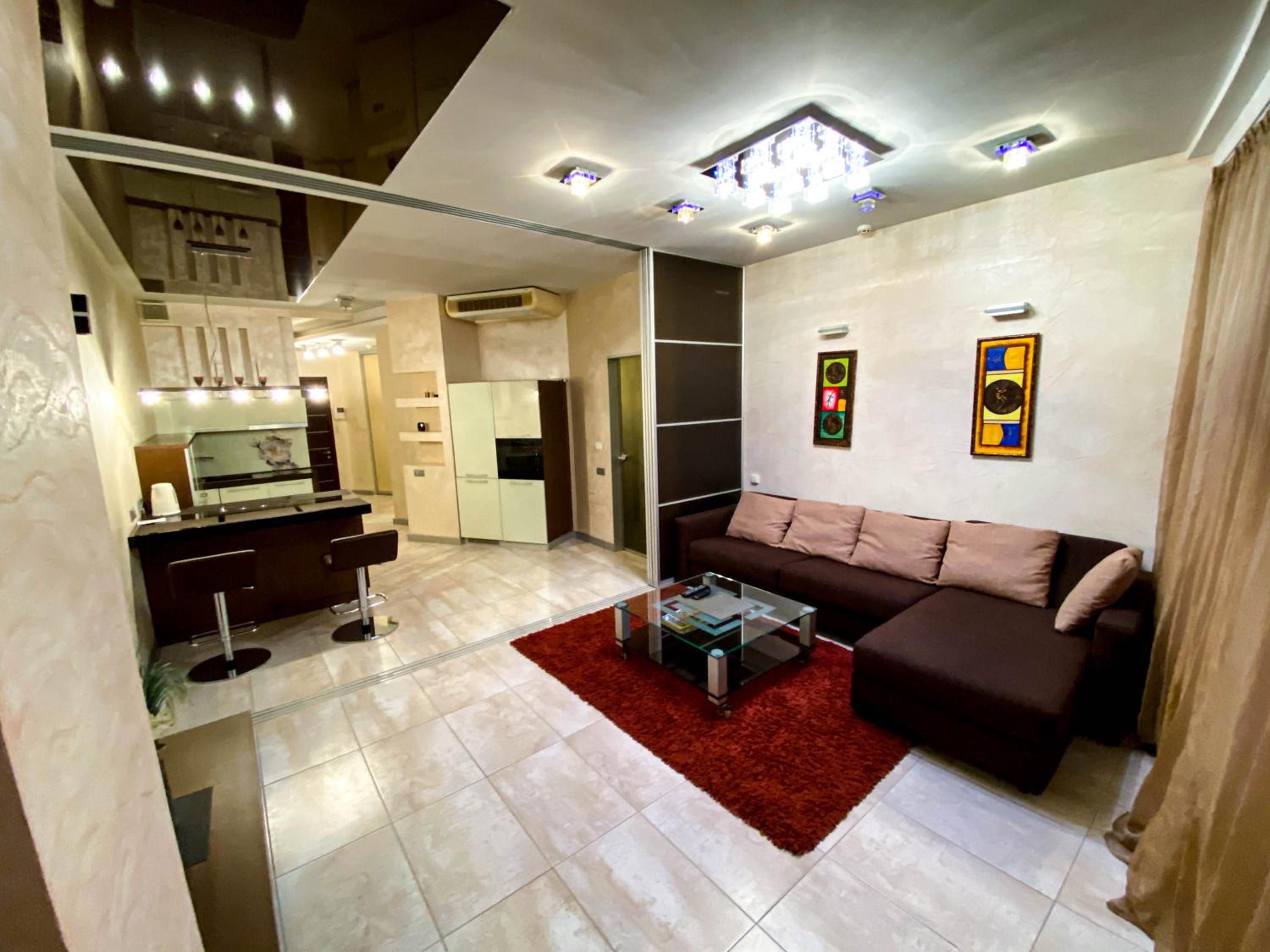 One-Bedroom Luxury Apartment photo 1