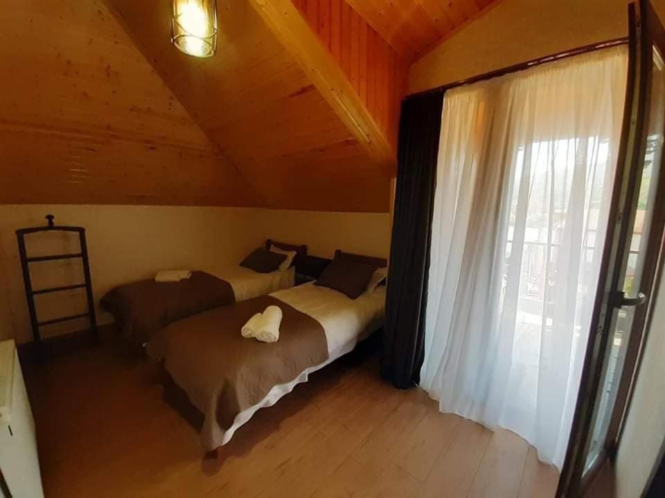 Standard Twin Room with Mountain View photo 3