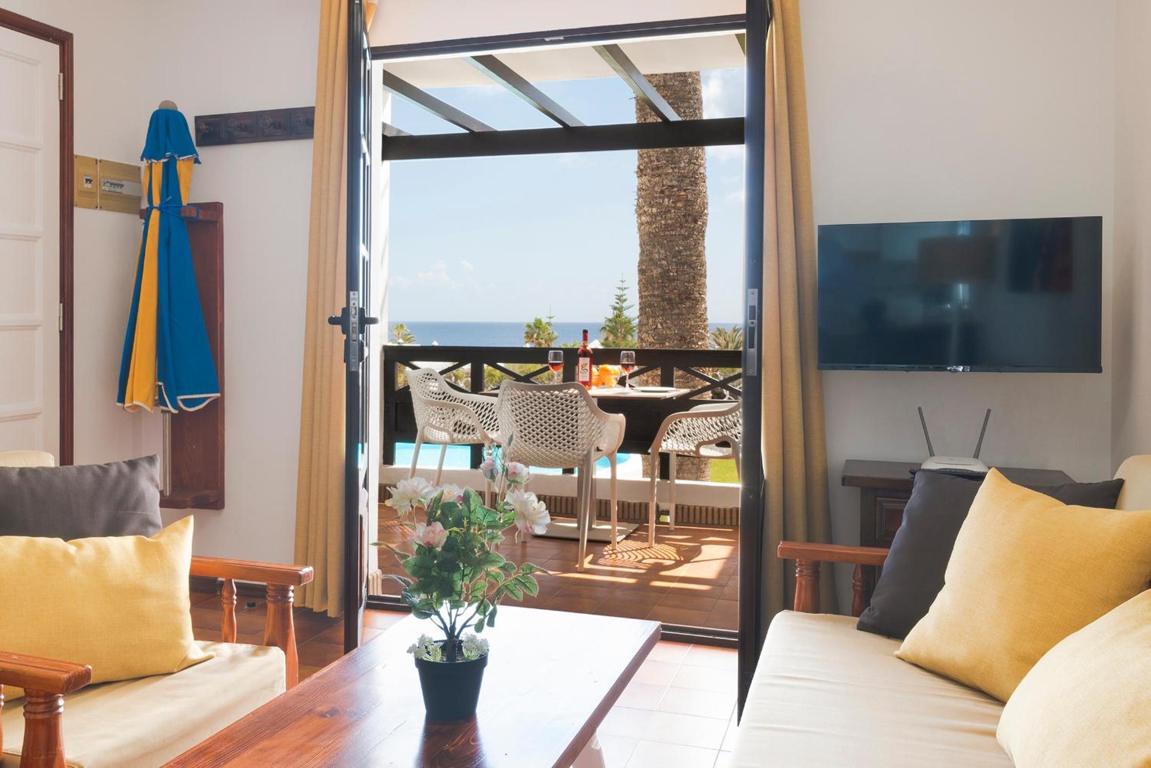 Apartment with Sea View photo 3