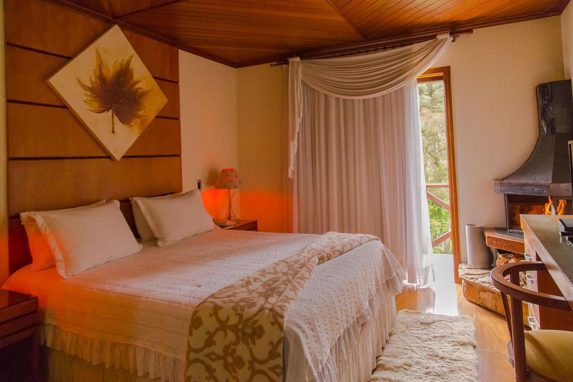 Superior Suite - Photo 43
