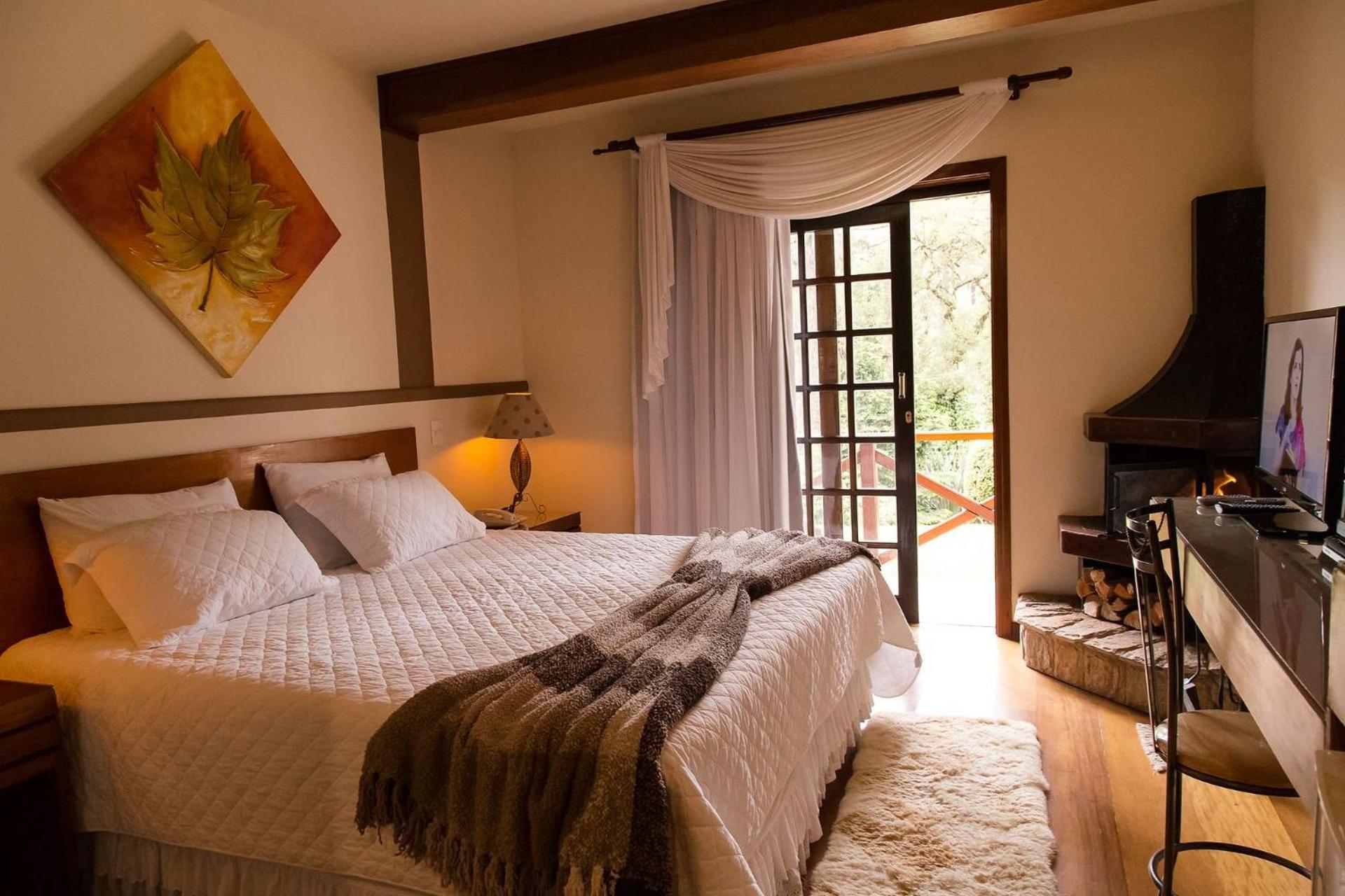 Superior Suite - Photo 10