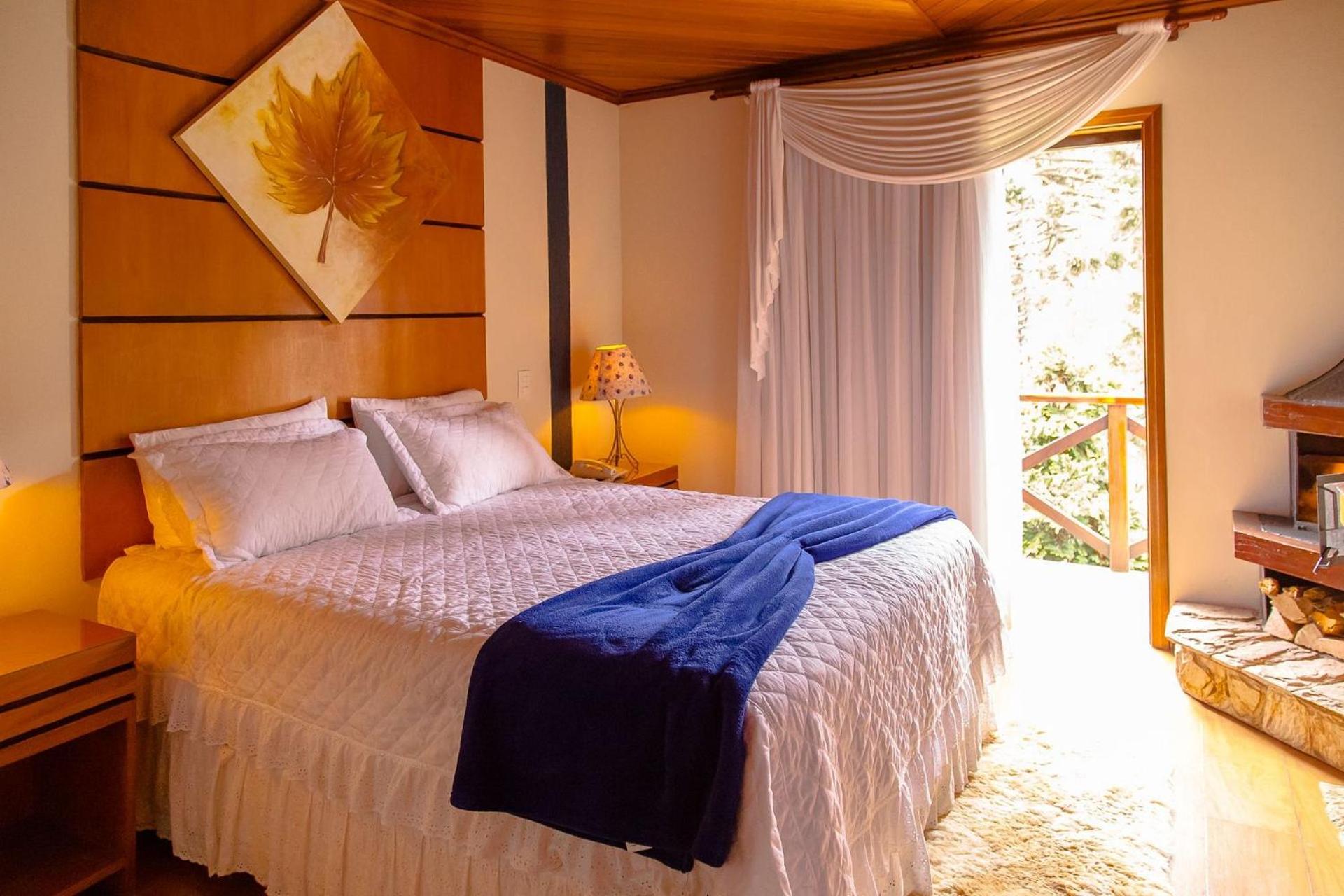 Superior Suite - Photo 11