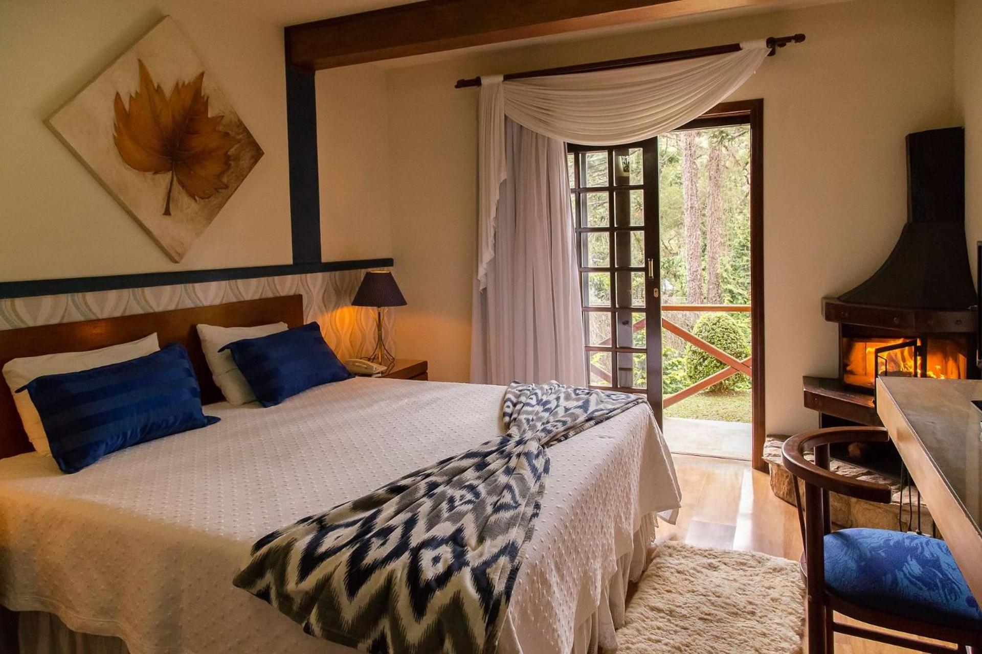 Superior Suite - Photo 14