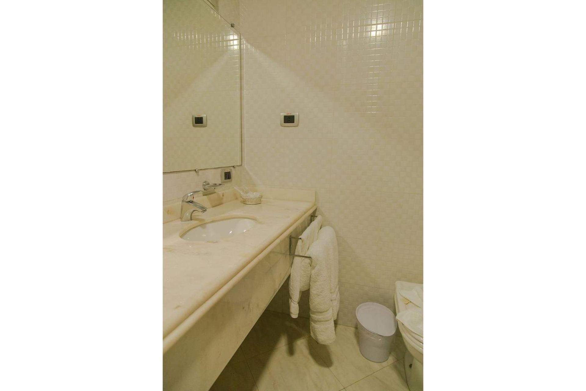 Superior Suite - Photo 33