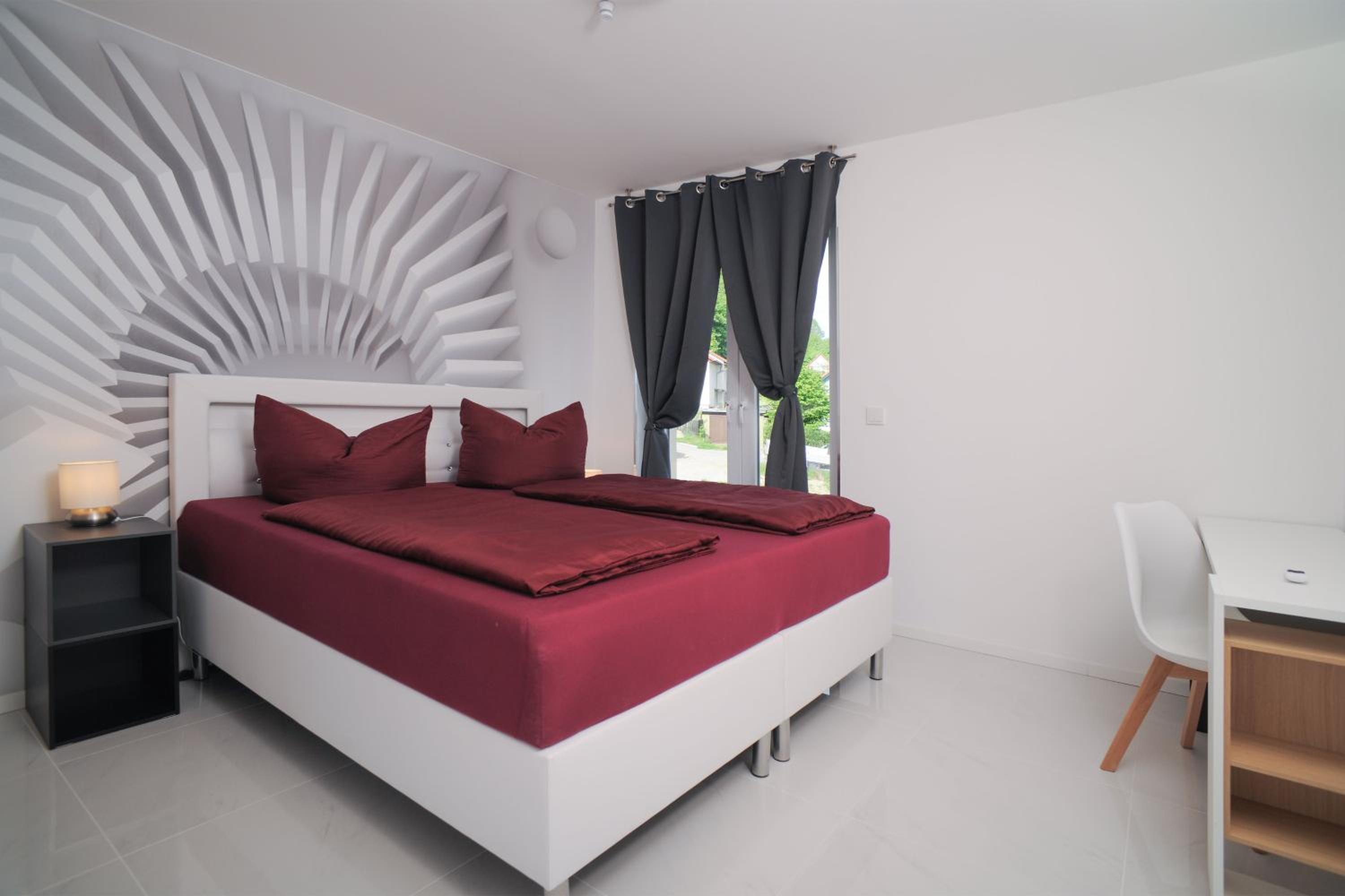 Apartment with Terrace - Photo 15