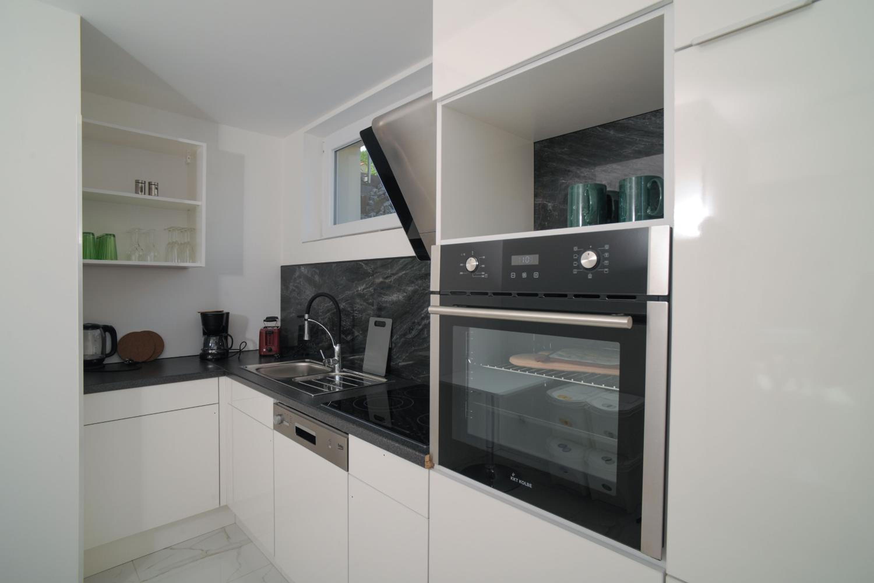 Two-Bedroom Apartment - Photo 6