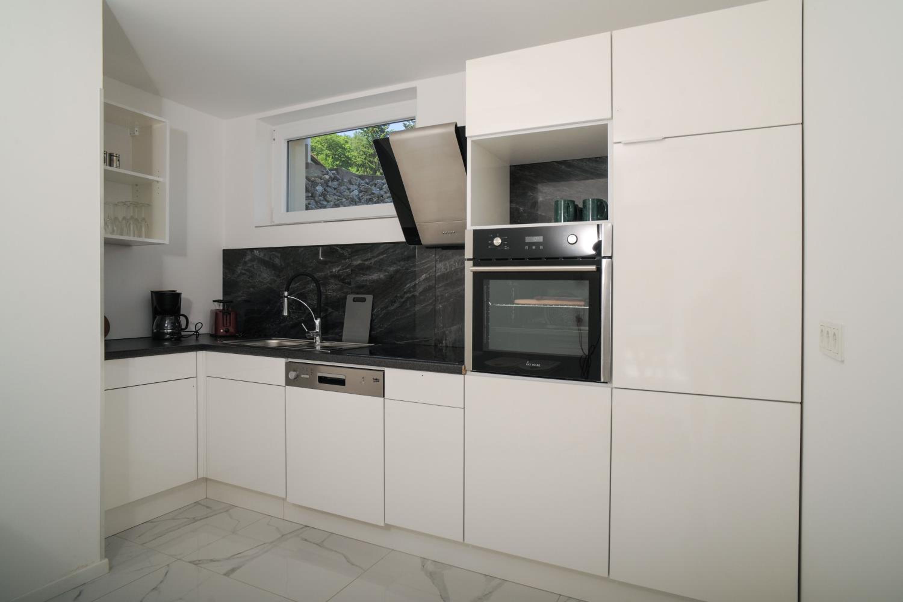Two-Bedroom Apartment - Photo 7