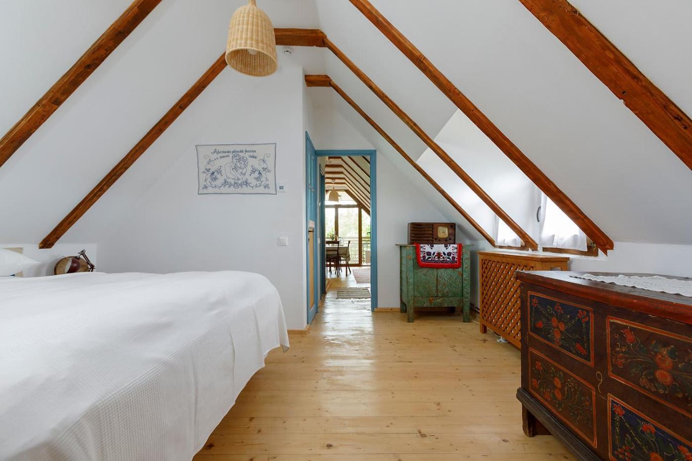 One-Bedroom Suite - Photo 3