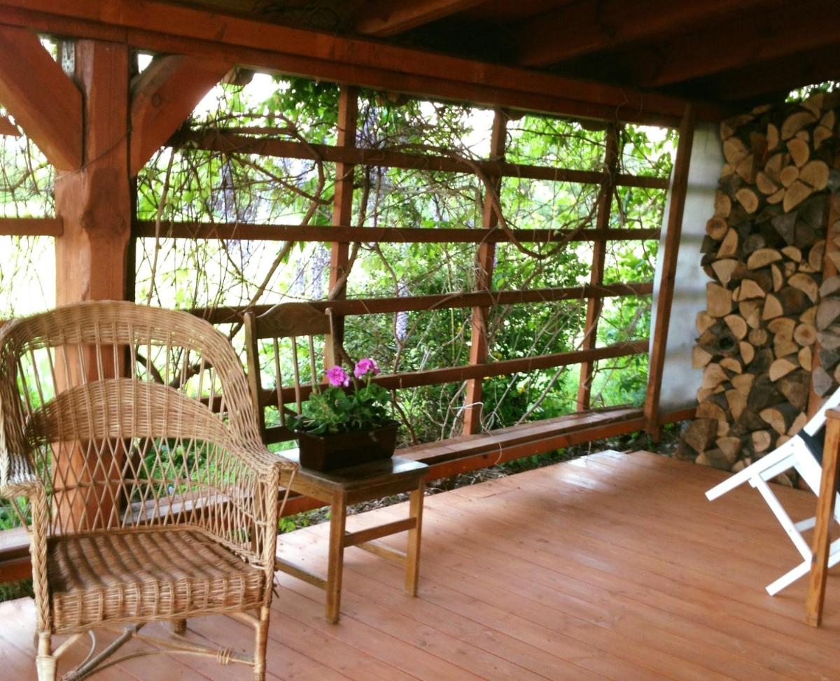 Family Room with Garden View - Photo 11