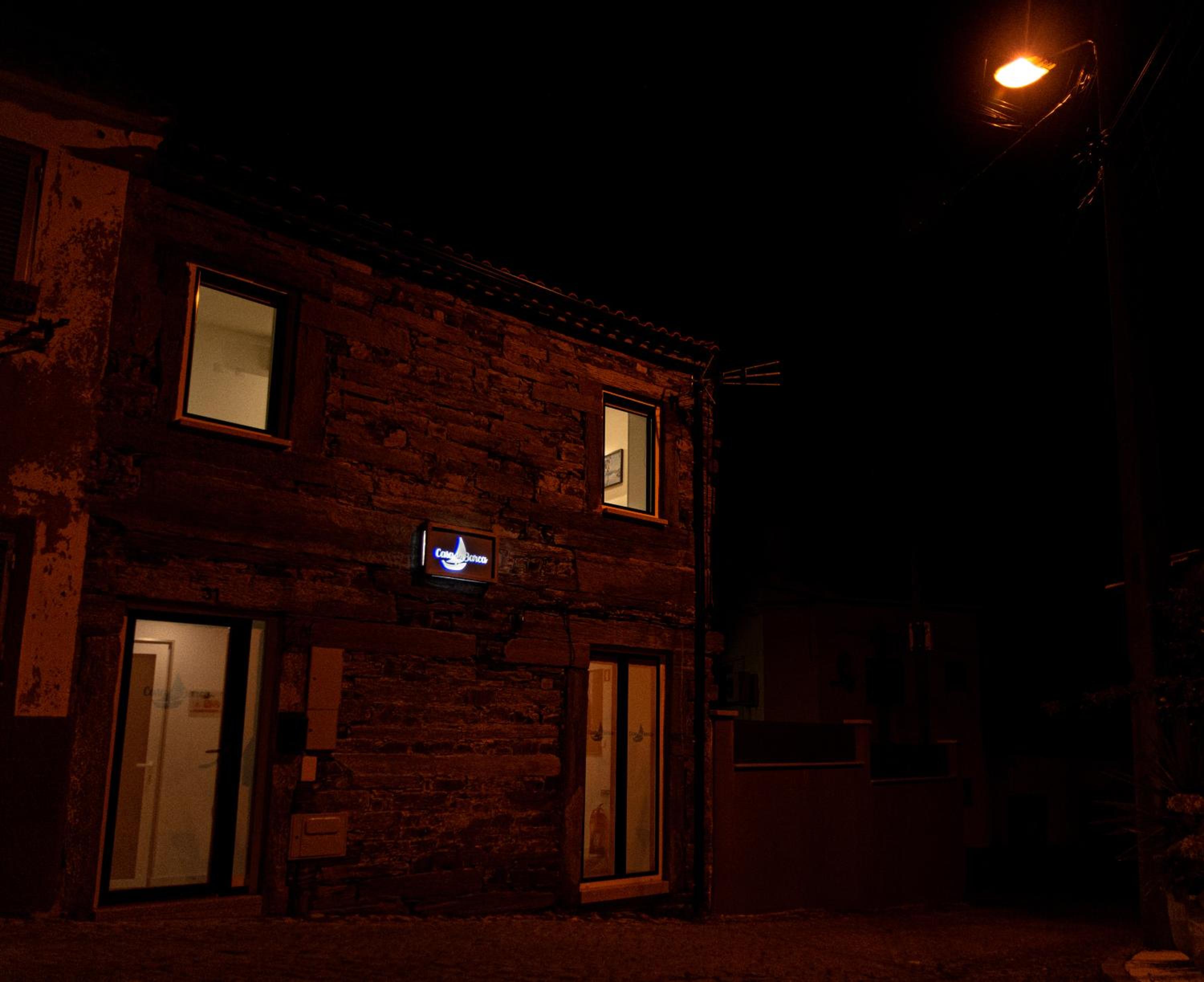 One-Bedroom House - Photo 11