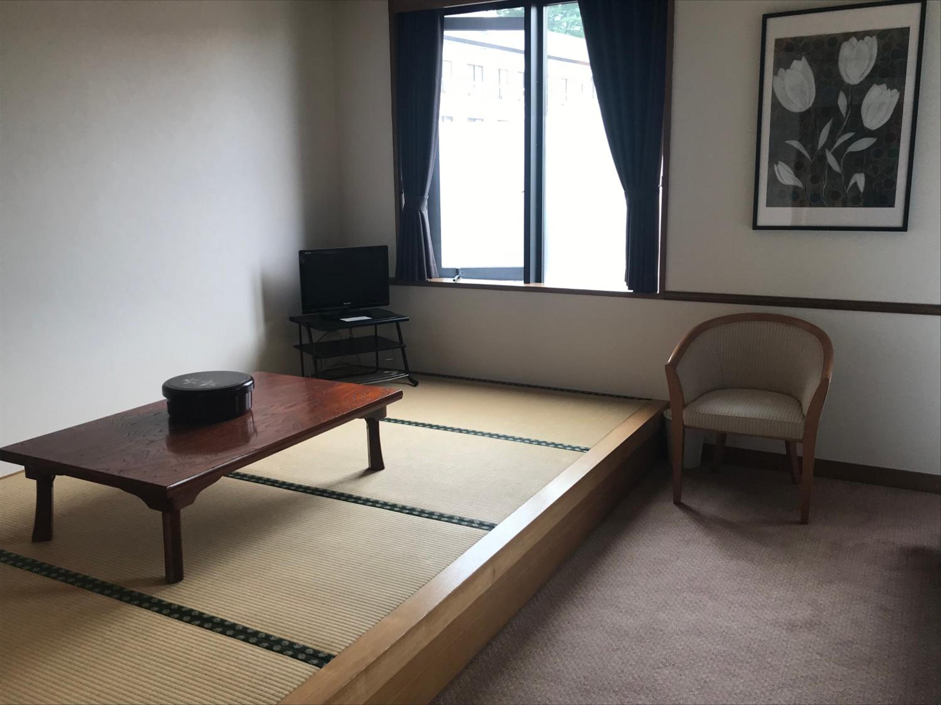 Family Room with Private Bathroom photo 2