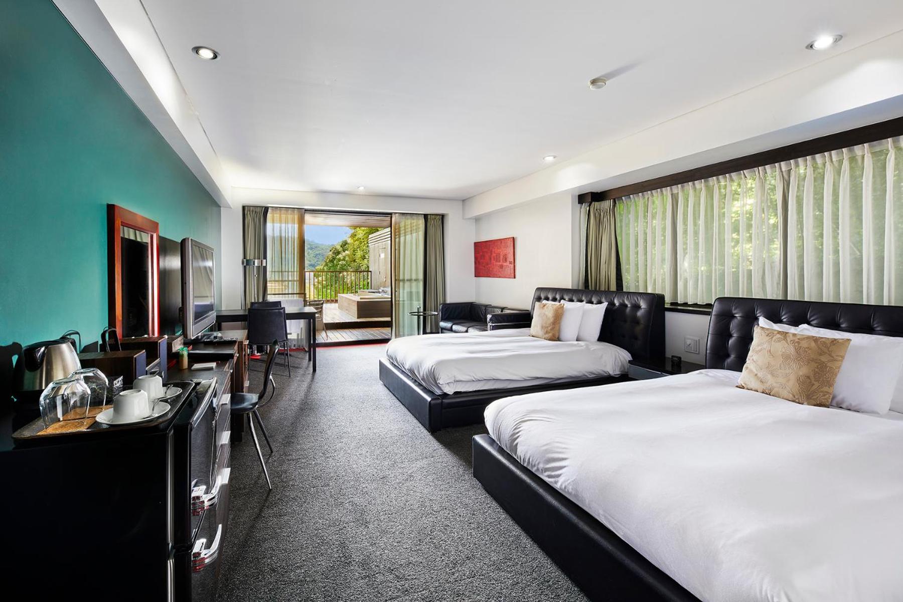 Deluxe Twin Room with Open-Air Bath and Shower Booth