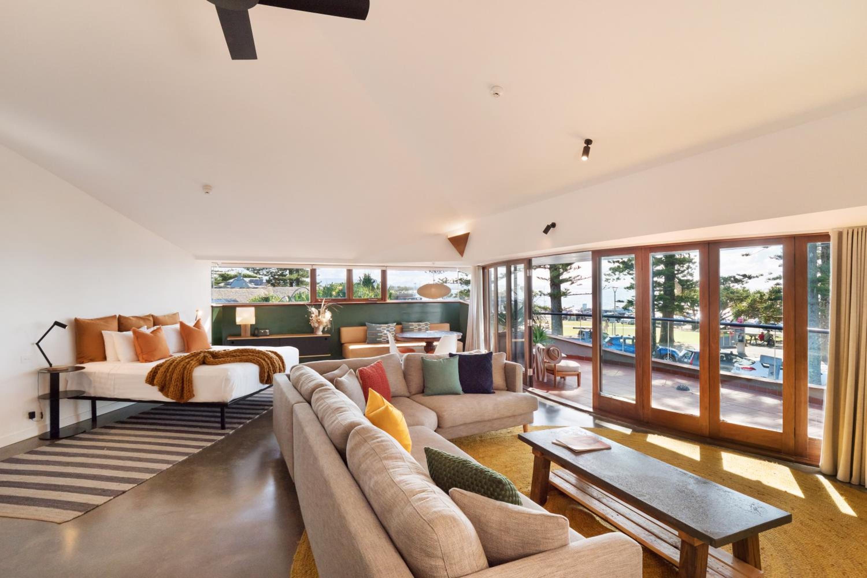 Penthouse Suite - Photo 1