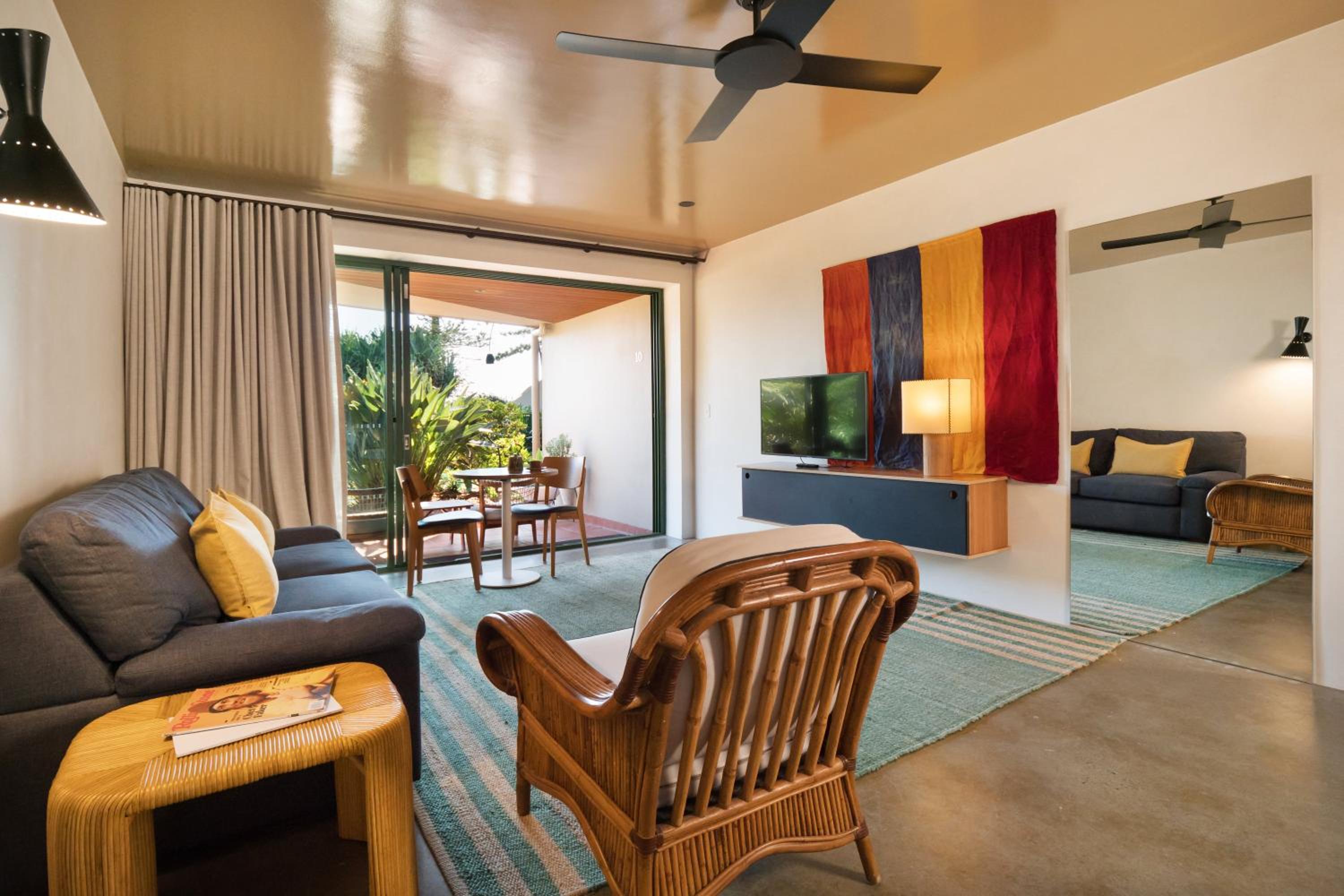 Superior Suite - Pool Side  - Photo 1
