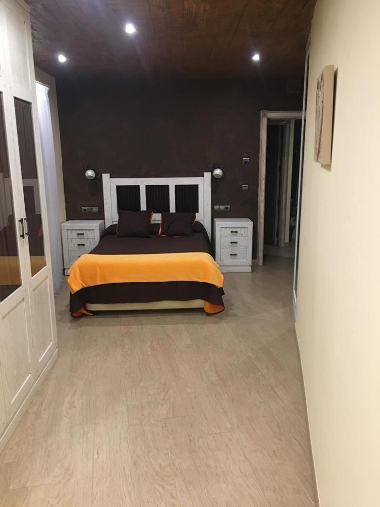 Apartment with Terrace - Photo 12