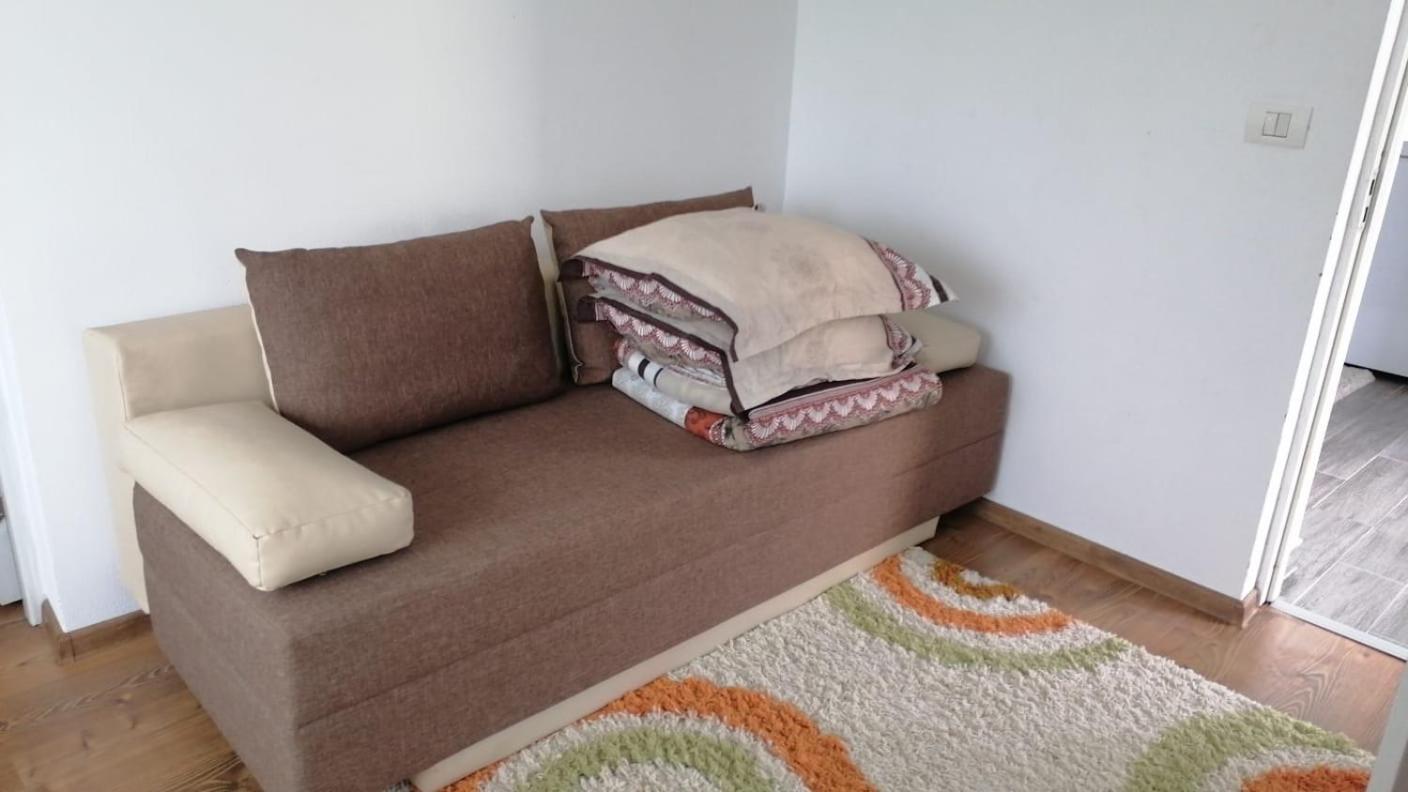 Four-Bedroom House photo 2
