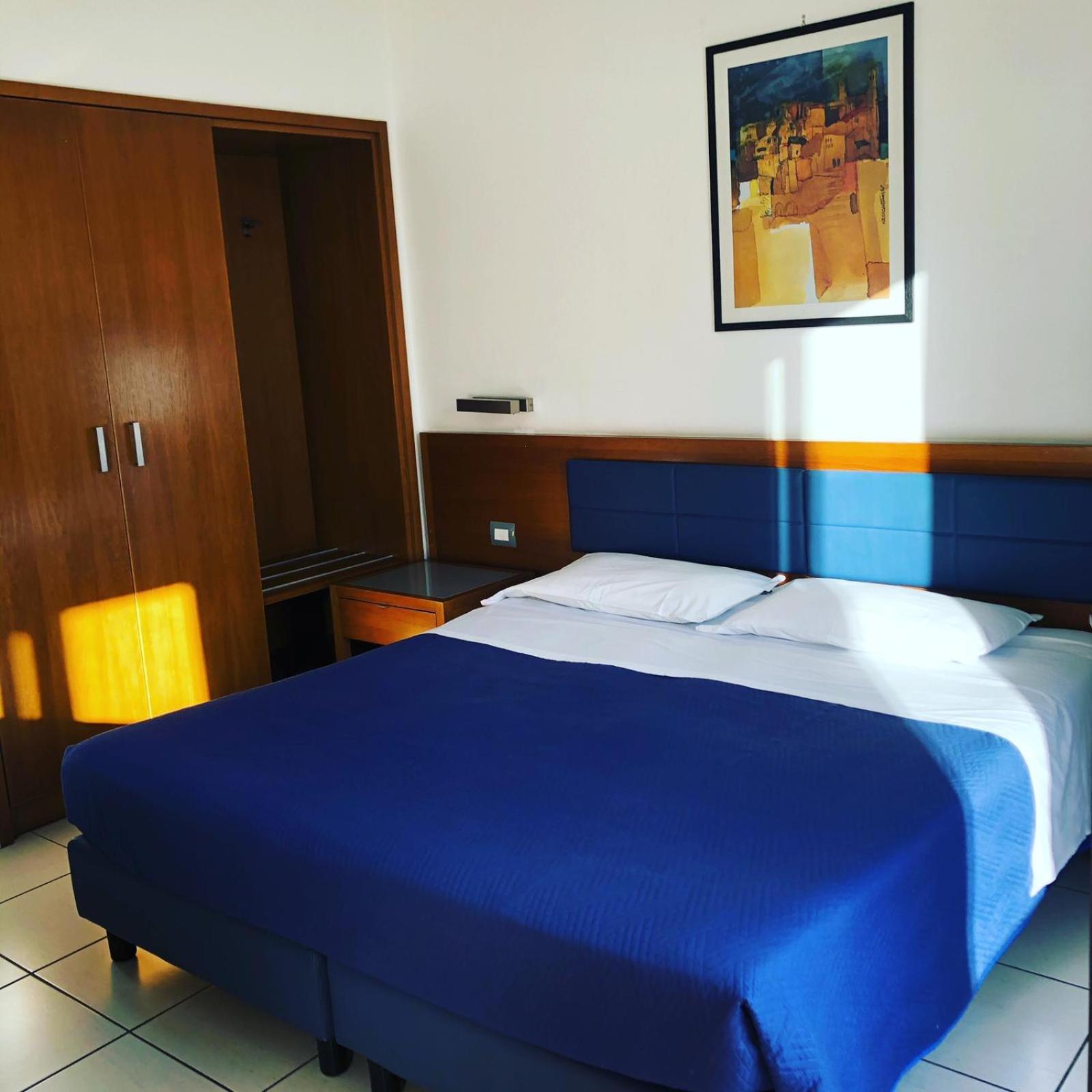 King Room (1 Adult) photo 1
