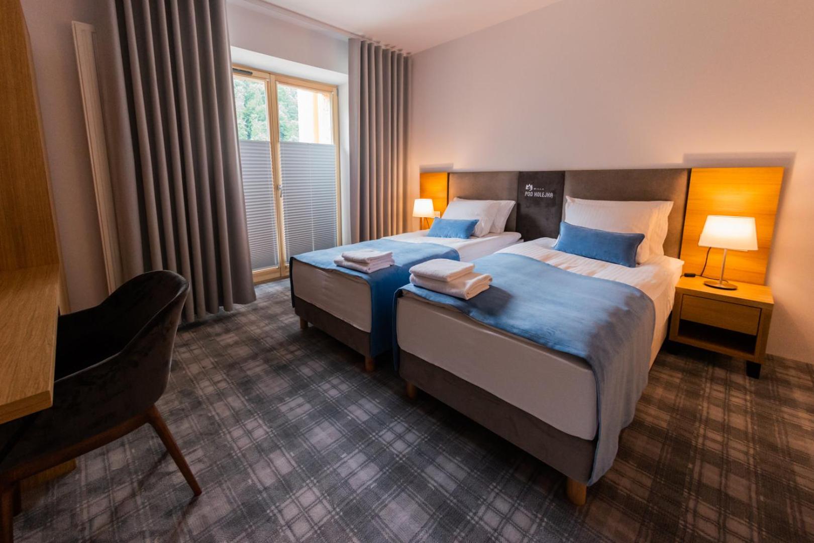 Deluxe Quadruple Room with Balcony photo 2