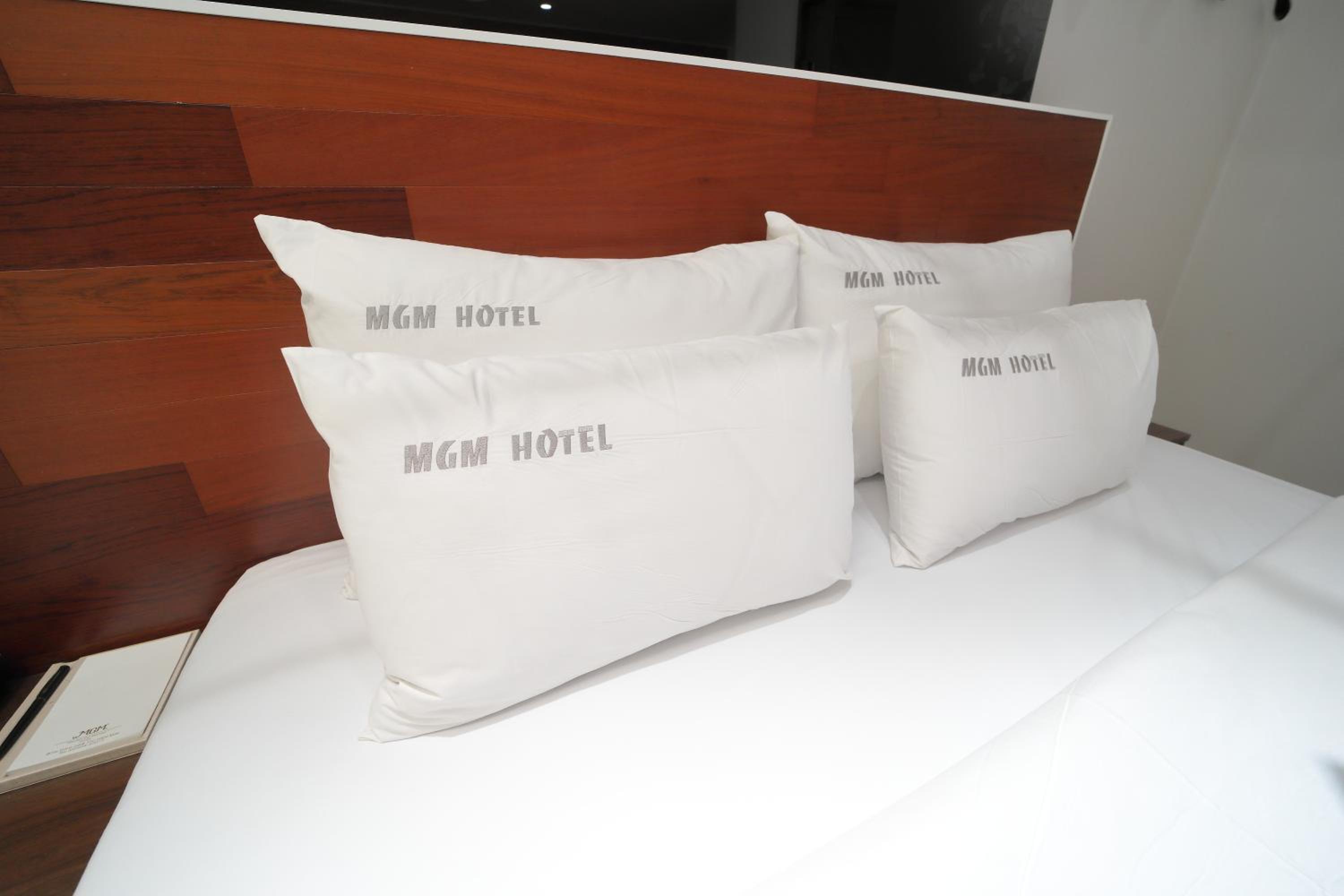Deluxe Double Room - Photo 11