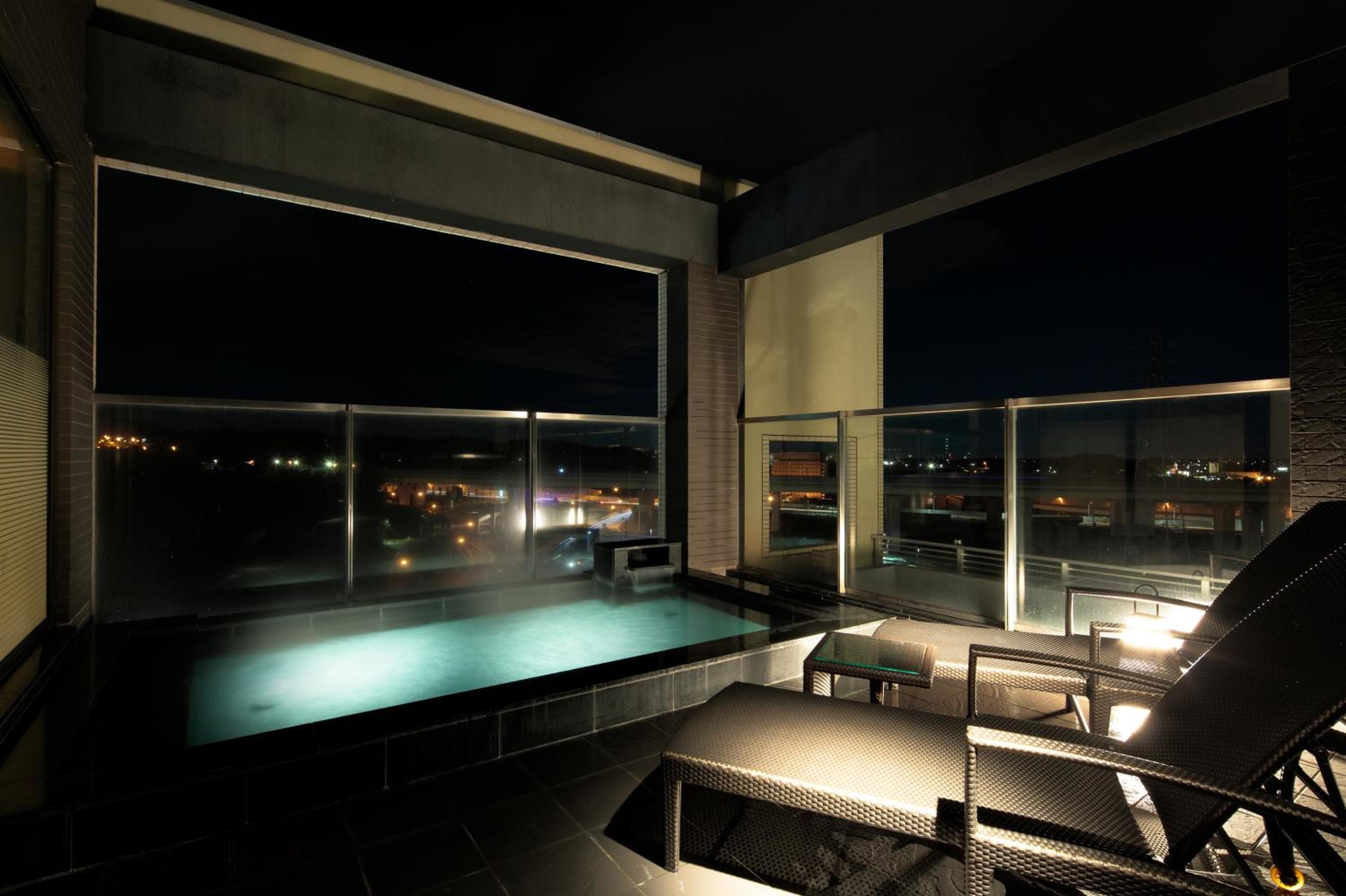 Room Selected at Check-In - Smoking