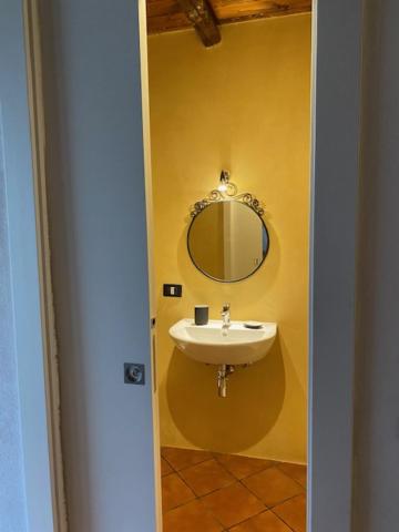 Standard Double Room - Photo 5