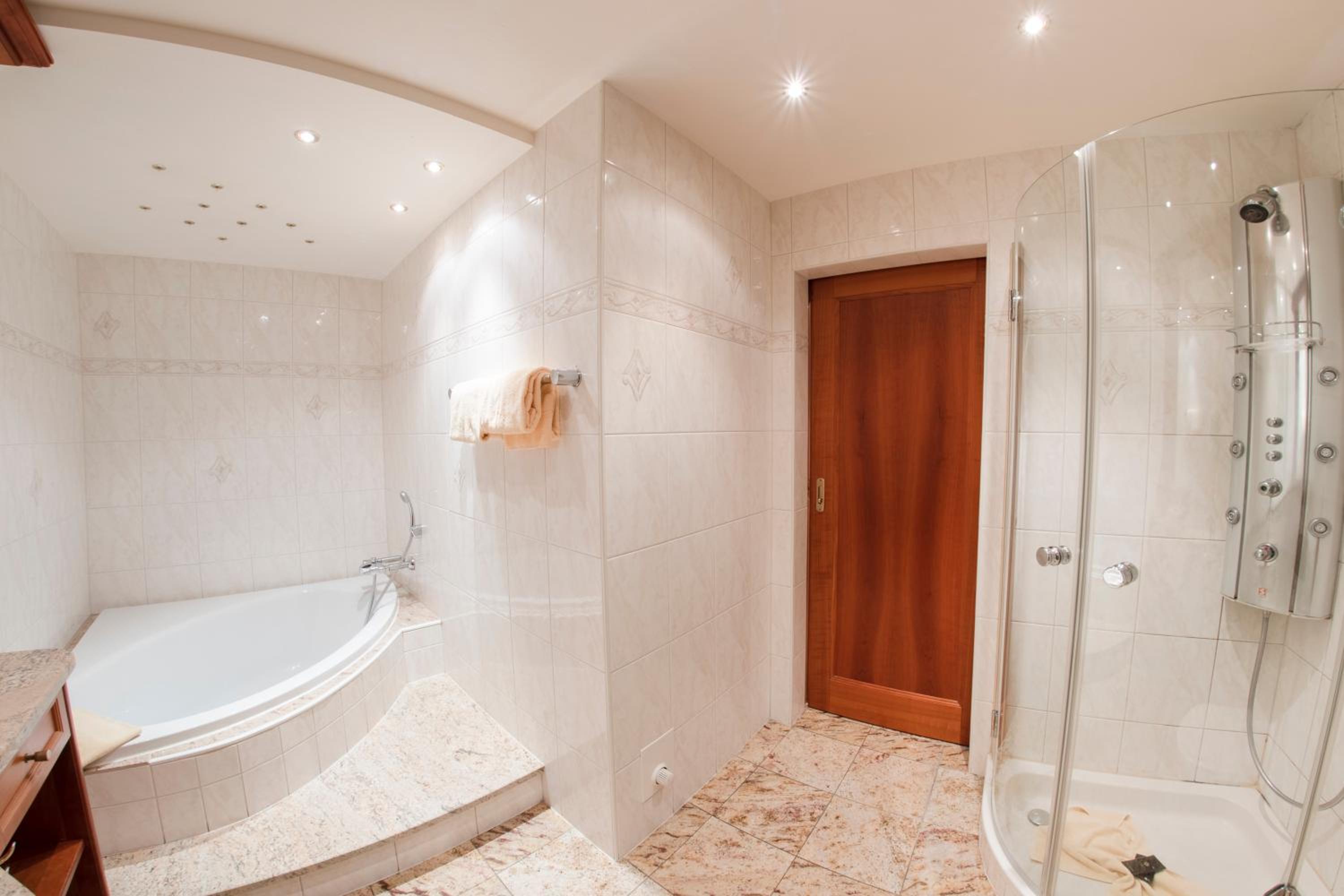 Luxury Apartment photo 2
