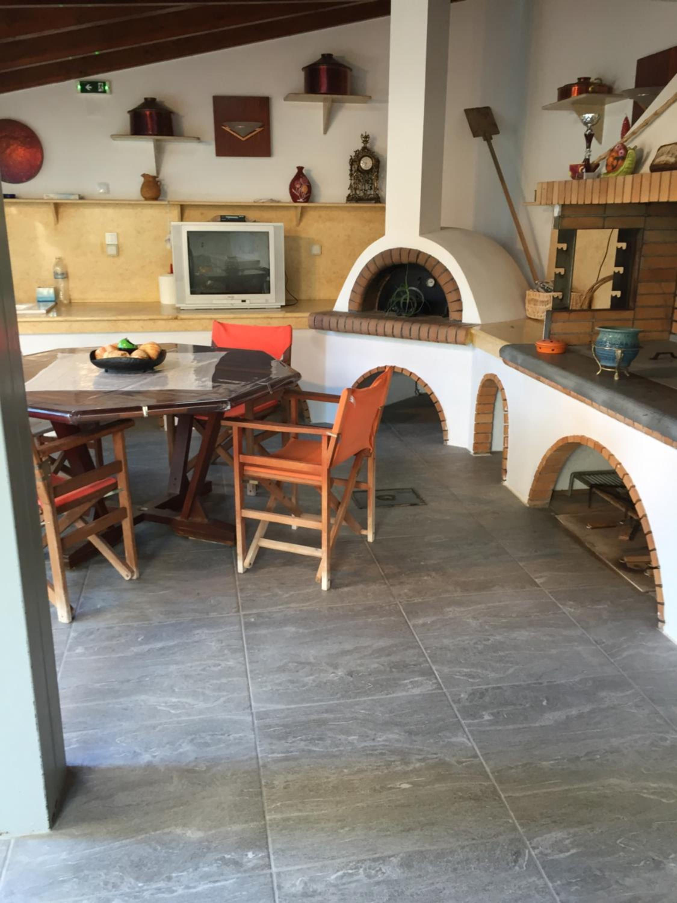 Apartment with Sea View - Photo 10
