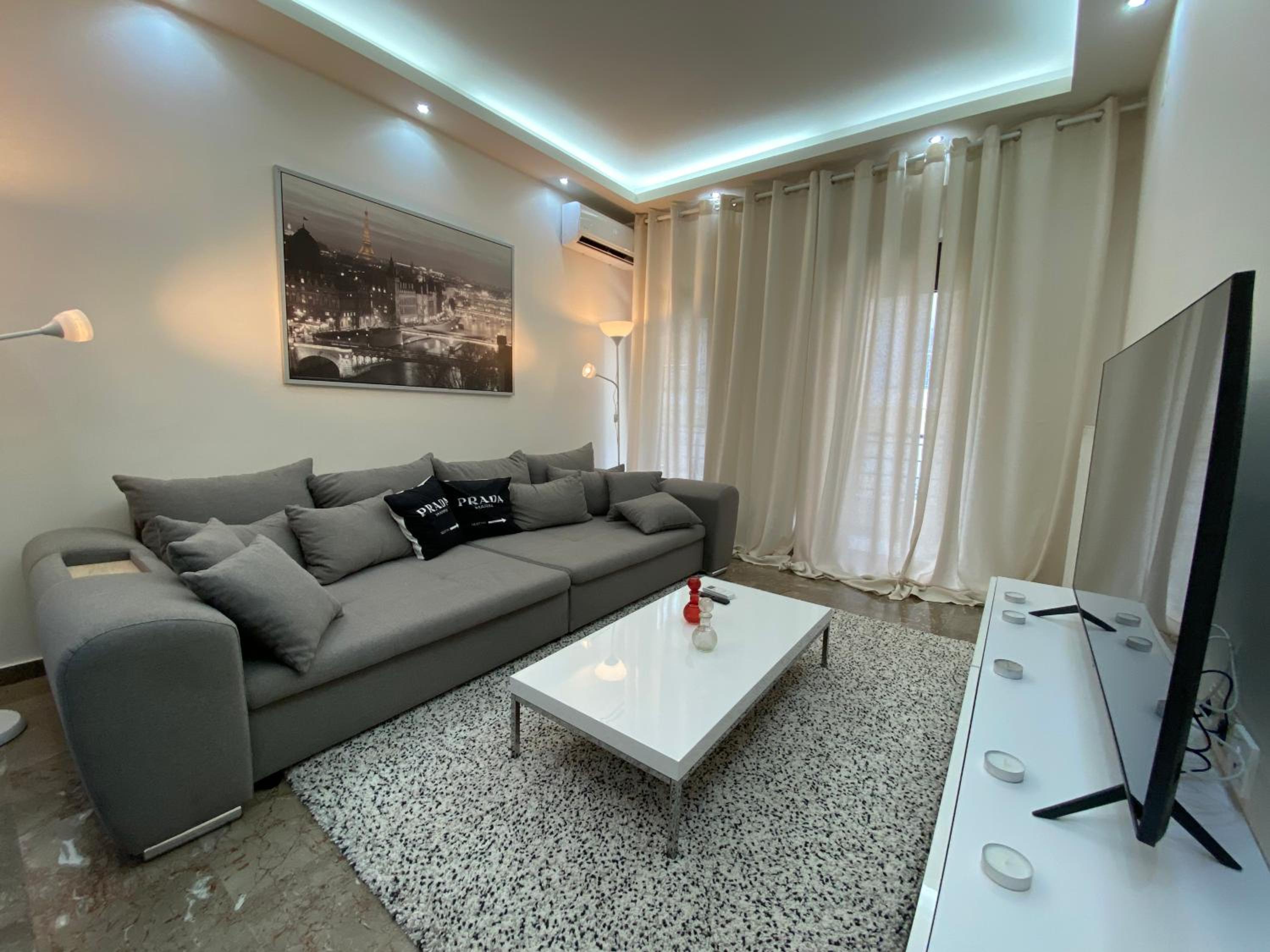 One-Bedroom Apartment - Photo 19