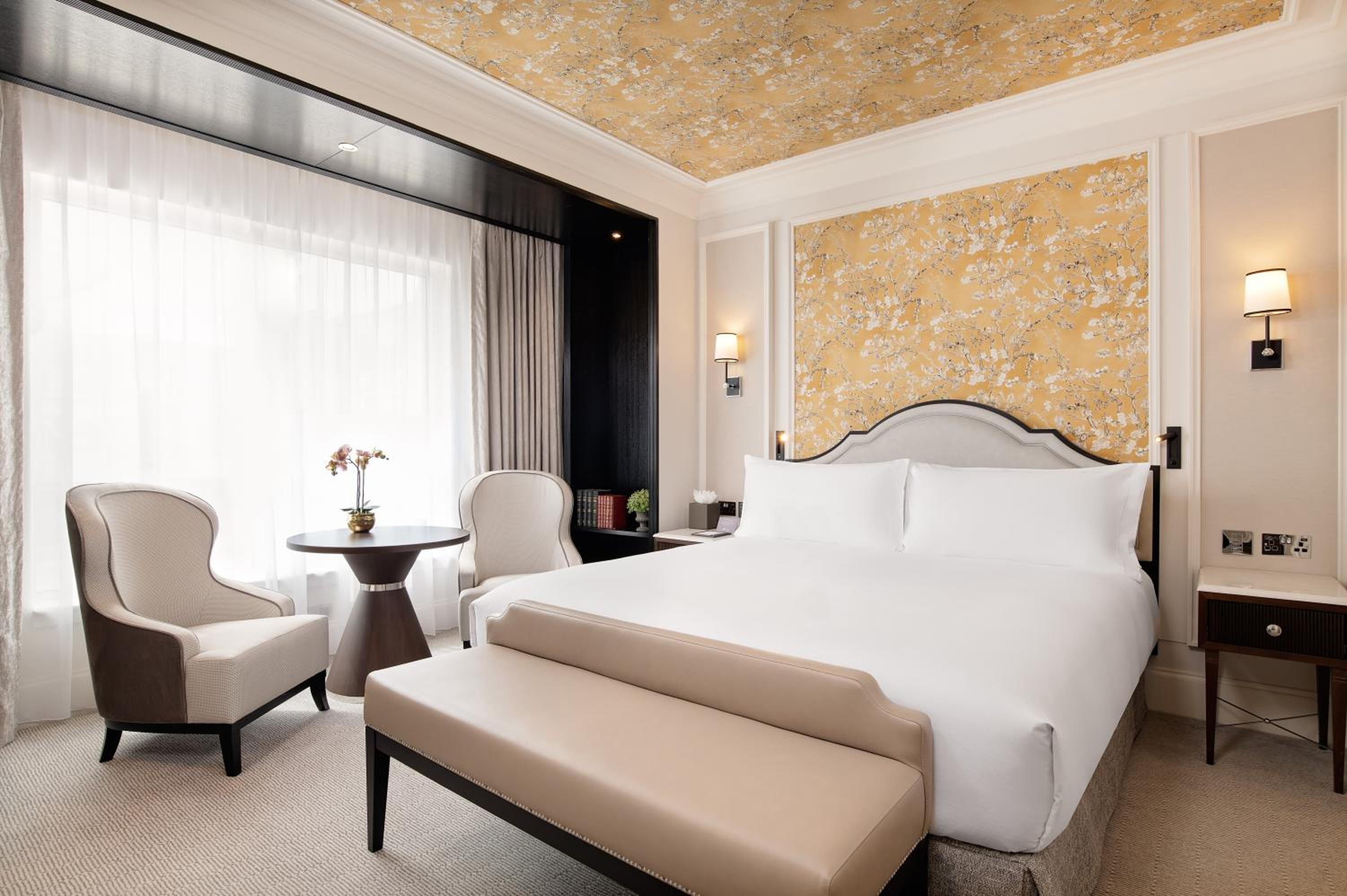 Fairmont King Room - Photo 1